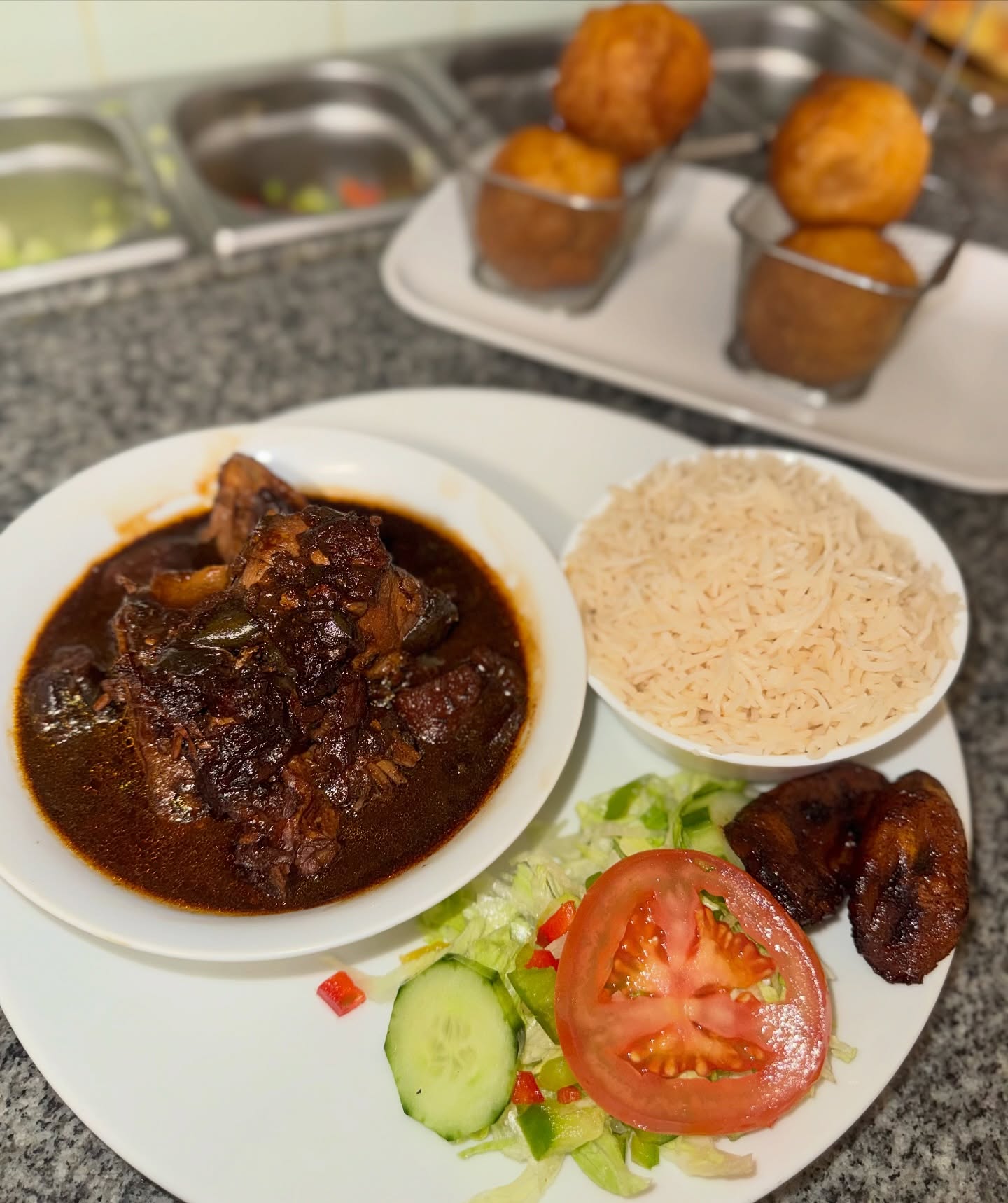 Sundayโs taste better at Paradise โ Tender stew chicken, golden fried dumplingsโฆ warm delicious food you can count on every week ๐๐๐จ๐พโ๐ณ
.
.
Follow us on TikTok!! paradise_romford
.
.
.
#Caribbeancuisine #jamaicanfood #chef #caterer #restaurant #romford #paradise #family #business #lounge #bar #jamaican #love #food #lounge #bar #essex #london #cocktails #events #catering #services #sweets #dinner #explore #explorepage #viral #festivals