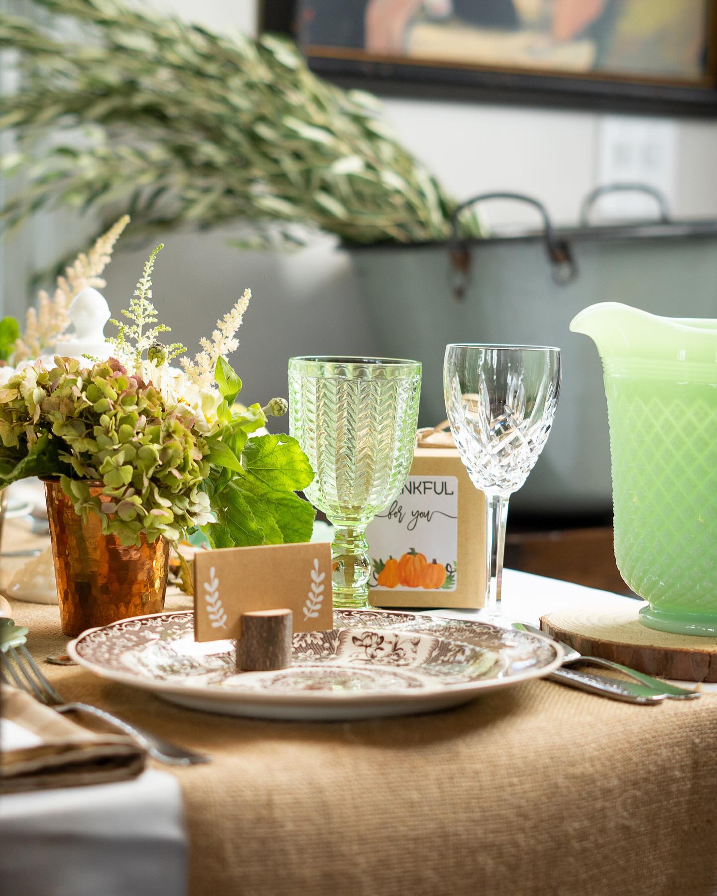 Thanksgiving is just around the corner & we couldn’t be more excited to share some of our favorite holiday floral and table arrangements 🌼🍂🦃!
This season is all about gathering with the people you love most and creating moments that feel warm, welcoming, and unforgettable. If you’re hosting this year, we’ve put together ideas that blend texture, color, and natural elements to inspire a stunning and cohesive table display. From seasonal blooms to thoughtful accents, these touches will elevate your holiday table and make your celebration truly special.
#thanksgiving #thanksgivingdecor #thanksgivinginspiration #interiordesign #interiordecorating