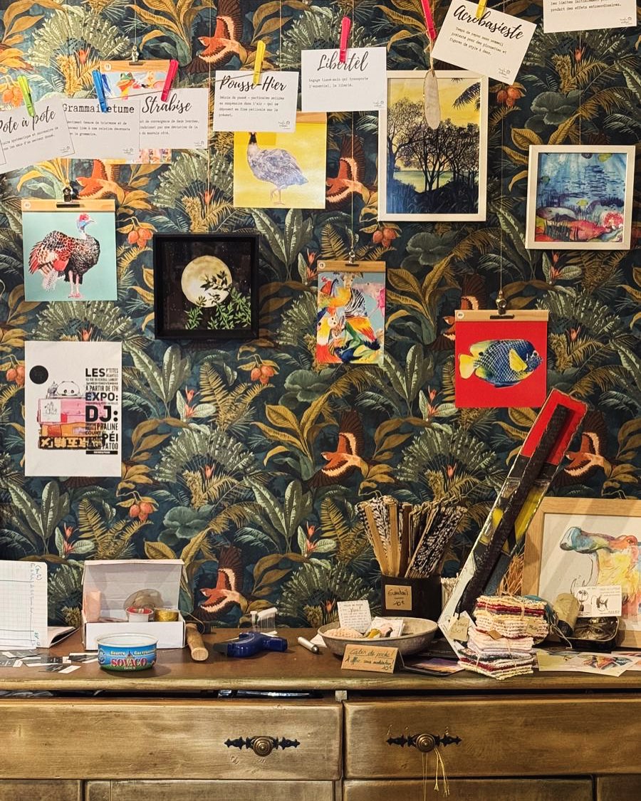 Aujourd’hui j’ai déposé quelques poissons, une pintade, un dindon et des bouquets d’oiseaux parmi les belles choses de la jolie boutique @lesptitesdejantees
Encore plus de raisons d’aller y faire un tour ✨