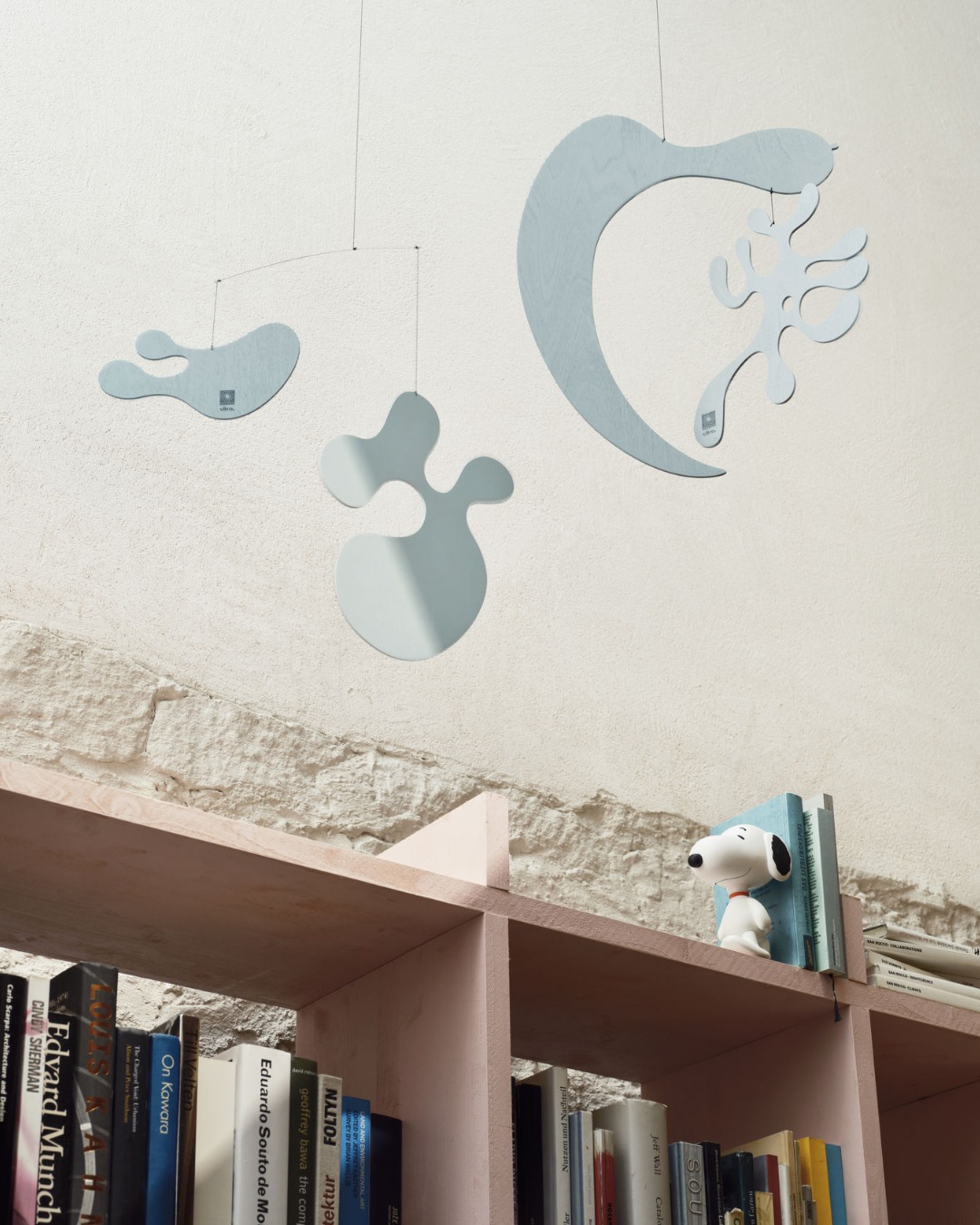 Neue Farben für Ikonen. Vitra interpretiert die Fa…