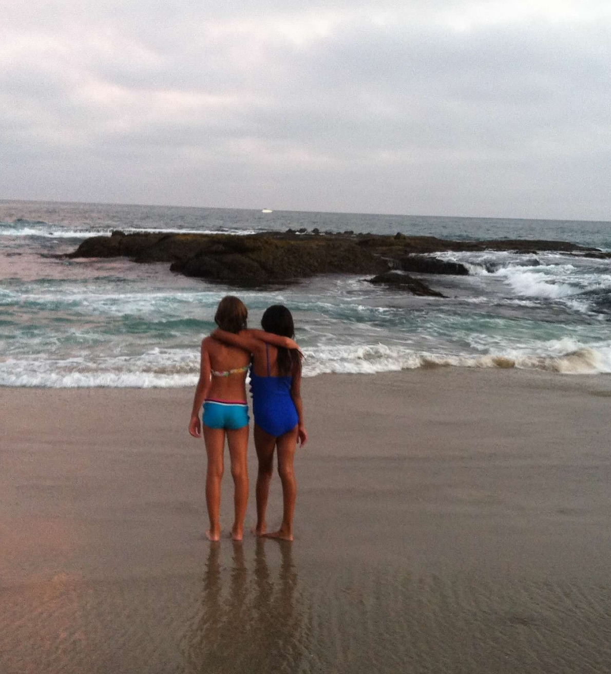 We see “be kind” everywhere—on t-shirts, bumper stickers, and classroom walls. It’s a beautiful reminder, but sometimes I wonder if we’ve grown numb to the message. When “be kind” becomes just another slogan, it loses its power to truly shape our hearts and homes.
This throwback photo of our daughter and foster daughter together is a living reminder that kindness is so much more than a catchphrase. It’s a choice we make, moment by moment, to love, include, and lift one another up.
Today on World Kindness Day, let’s consider whether we are teaching our children to be nice, or to be kind?
➡️ Niceness often comes from wanting to be liked or to avoid conflict. It can be surface-level, masking what’s really true or good.
➡️ But kindness is a fruit of the Spirit (Galatians 5:22). It’s rooted in love, courage, and a willingness to put others’ needs before our own.
Jesus never asked us to be “nice.” He showed us how to be kind. His kindness healed, restored, and transformed lives. And that’s the model I want my children to follow.
Kindness isn’t just a cultural message. It’s a Kingdom mandate.
Let’s choose kindness, even when it’s hard—and let’s start right where we are, with the people God has placed in our lives ❤️
#worldkindnessday #kindnessbeginsathome #intentionalparenting #faithfulfamily #parentonpurpose