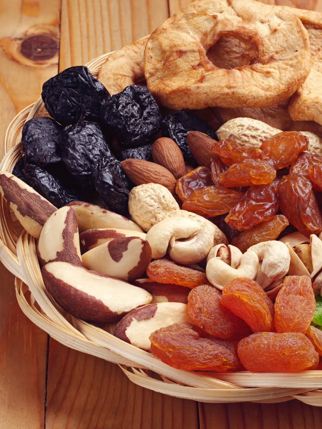 Esta Navidad, hacé que tu pan dulce tenga ese toque casero y perfecto que solo se logra con frutos secos frescos y frutas abrillantadas de calidad 🎄✨
En Don Hipólito Nueces tenemos todo lo que necesitás para que tus recetas salgan increíbles y para que te luzcas en la mesa navideña.
🍒 Almendras, nueces, castañas, avellanas
🍊 Frutas abrillantadas seleccionadas
🌰 Mix especiales para pan dulce
✨ Calidad, frescura y sabor real en cada producto
Y atención… 👀
Se vienen promociones, combos festivos y ofertas exclusivas para que armes tus preparaciones sin gastar de más y con la mejor calidad.
Seguinos para no perderte nada 💚
Y conocé todos nuestros productos en donhipolitonueces.com
#DonHipólitoNueces #FrutosSecos #PanDulceCasero #Fiestas2024 #NavidadNatural #MesaNavideña #CocinaNavideña #ComidaReal #VidaSana #ProductosSaludables