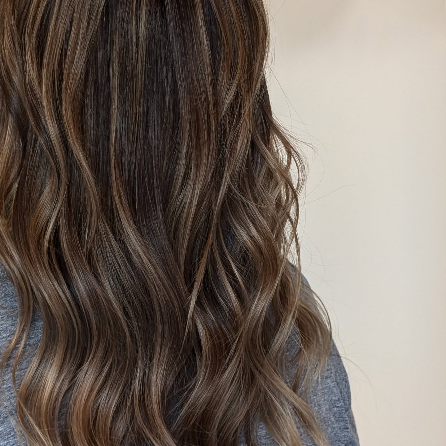 Thanksgiving is right around the corner so don't forget to book your hair appointment. There's no need to have bad hair for the holidays... Especially if you are seeing that family member that likes to judge!