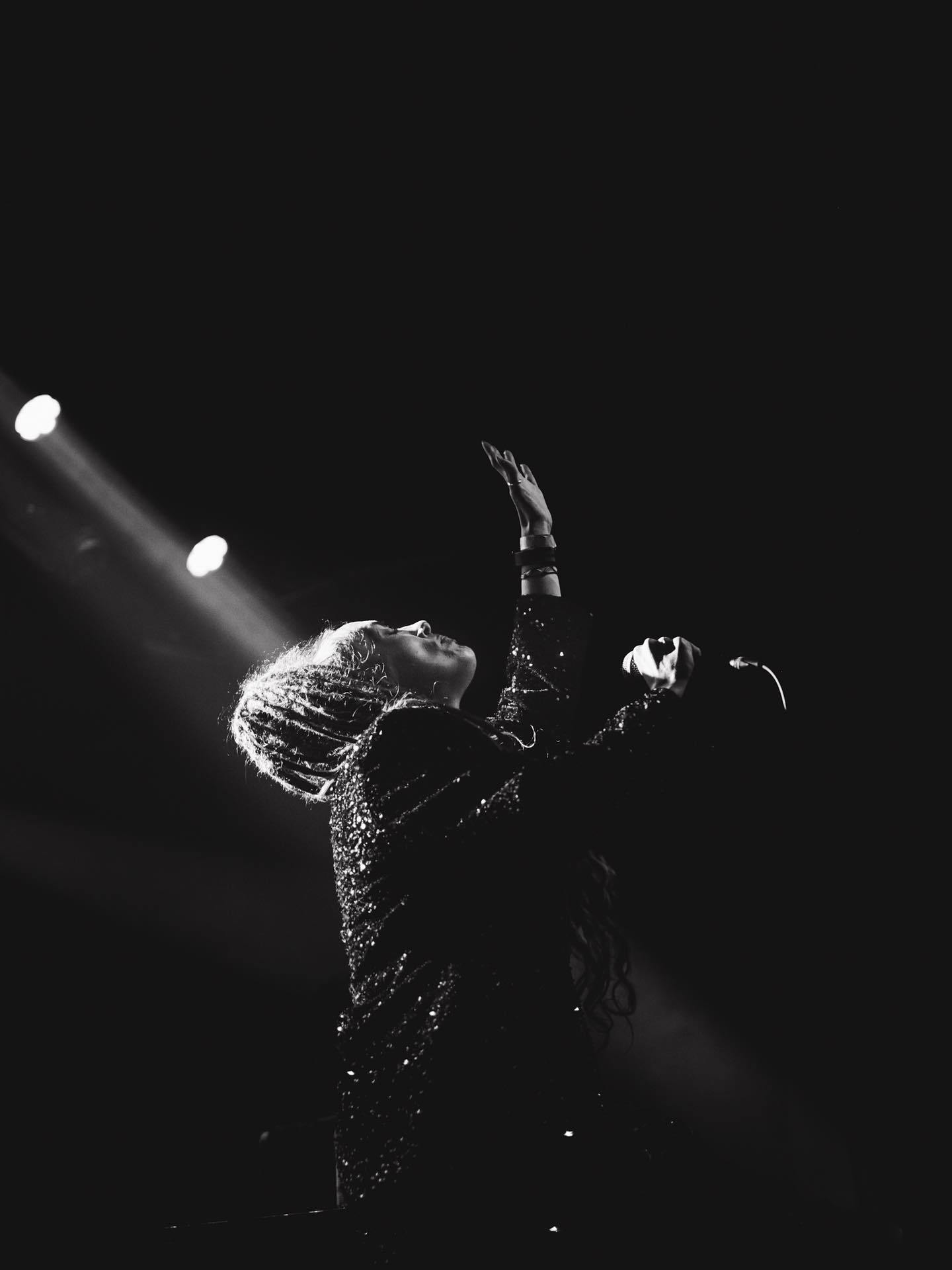 Afgelopen donderdag onverwachts een bijzonder avondje in de @muziekgieterij.nl …
Dub is niet perse mijn stijl, maar de eerste headliner van de avond was prachtig! ❤️
@ziontrainindub