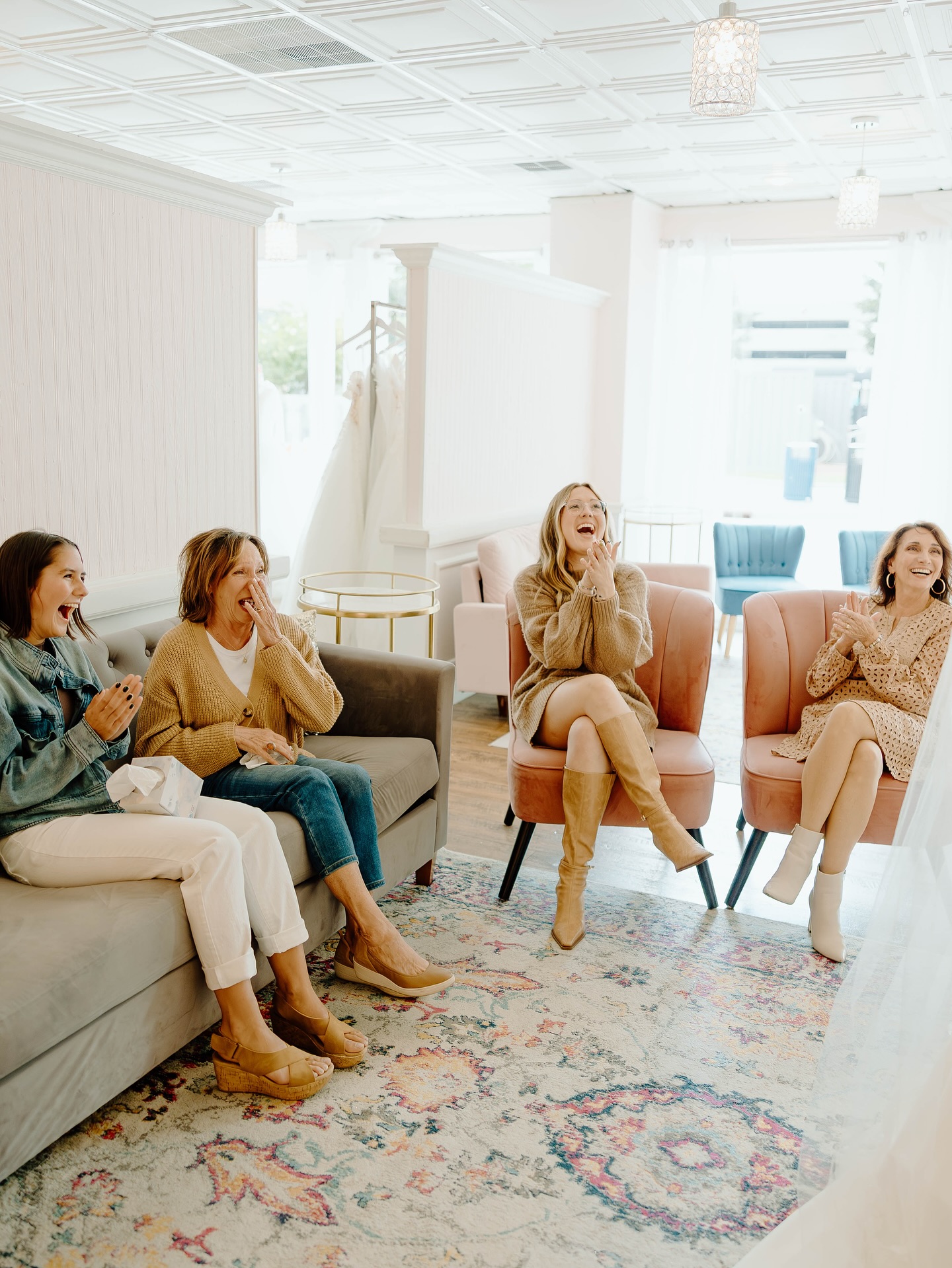 when you bring the RIGHT hype squad to your appointment 🙌🏻
#ivoryrosebridalboutique #ivoryrosebride #weddingdressshopping #bridalboutique #wibride #wisconsinbride #2026bride #2027bride #bridalstylist