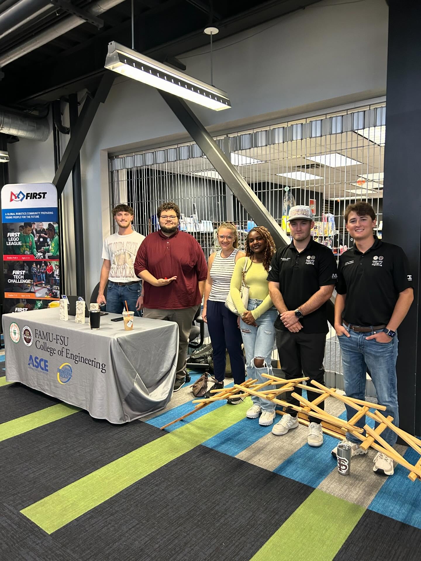 This past Saturday, some of our members volunteered at the Tallahassee Science Festival! We had a great time building Davinci bridges with local kids and spreading the word about ASCE-FES! 🌉🔩📚