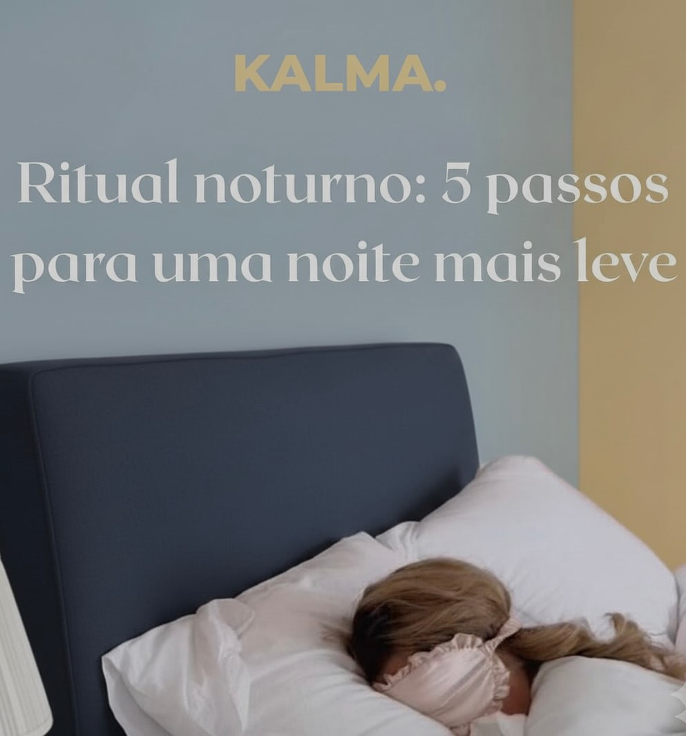 Cinco passos pra uma noite leve com ChocoKalma:
1. Diminua as telas.
2. Tome um banho relaxante.
3. Hidrata-se.
4. Um pedacinho ChocoKalma antes de deitar. 🍫
5. Deixe a melatonina agir e o sono fluir. 😴
#chocokalma #kalma
