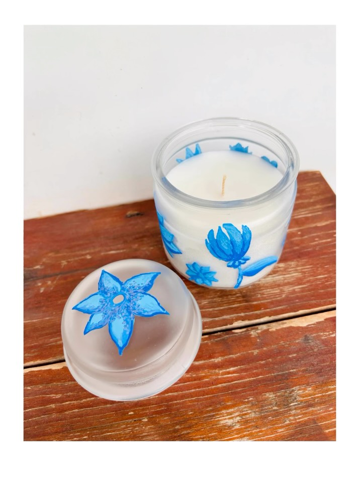 vela aromatica pintada a mano para tu hogar 🏠 🕯️
quieres una? envíame un DM💌