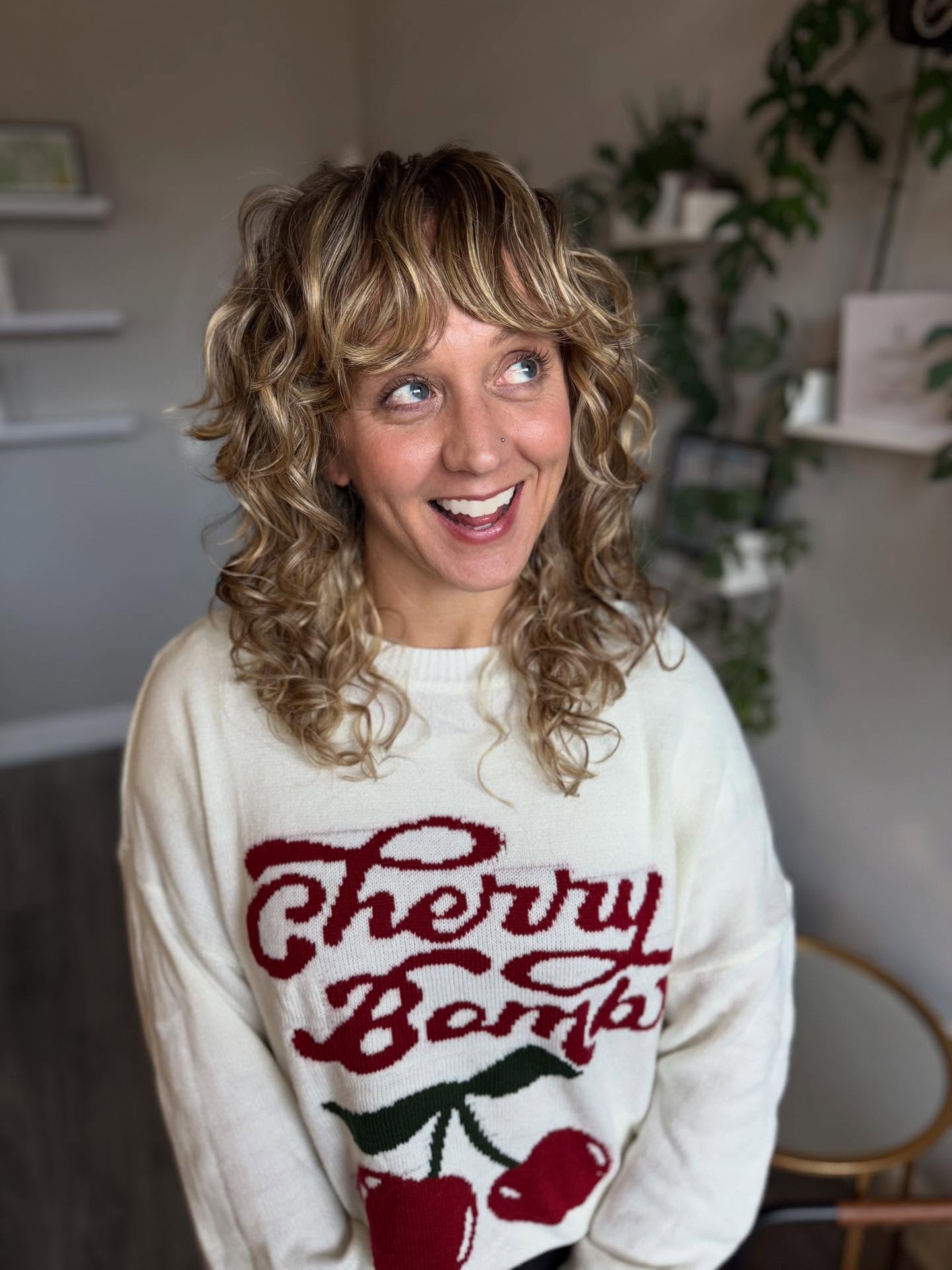 Thank you @sasacurl for being so magical! You got me feeling like a baddie!!
#curlfriends #curlyhair #curlcut #baddie #dating #datingadvice #single #singlelife #singlefriend #singleproblems #alone #beingalone #loneliness #childfree #childfreeproblems #childfreebychoice #childfreemillennial #childfreelife