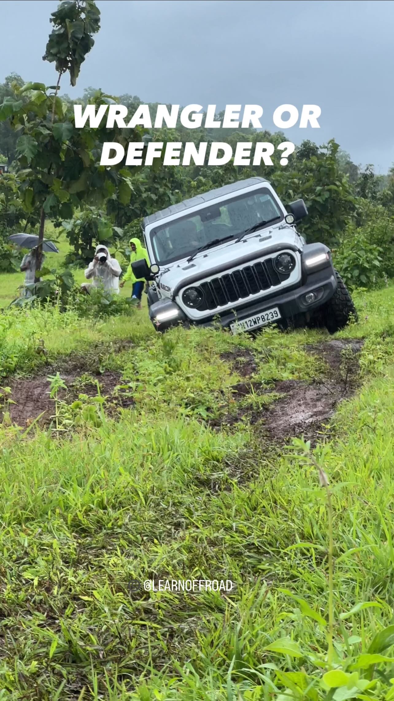 Continuing with our previous video, here the Jeep Wrangler Rubicon with all buttons pressed and the Land Rover Defender 110. Which is your poison and why?
#learnoffroad #offroadjunkie #defender #jeep