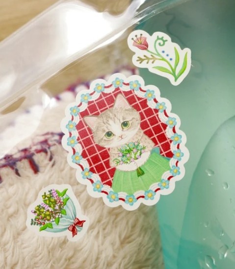 ✨𝐍𝐞𝐰 𝐀𝐫𝐫𝐢𝐯𝐚𝐥𝐬: 𝐌𝐮𝐥𝐭𝐢 𝐒𝐮𝐫𝐟𝐚𝐜𝐞 𝐒𝐭𝐢𝐜𝐤𝐞𝐫 𝐂𝐨𝐥𝐥𝐞𝐜𝐭𝐢𝐨𝐧
Featuring beloved illustrators like Yumi Kitagishi, Eric Small Things, and Arisa Shimoda, this charming lineup is perfect for adding personality to your everyday items.
Each sticker adheres easily to a wide range of materials, including clothing, metal, and plastic, without the need for ironing or heat, making them ideal even for delicate fabrics. When applied to textiles, they stay firmly in place and can be washed repeatedly without losing their beauty.
Explore the full collection in our online shop.😉
#oneministore #stationeryshopinuk #mobilestationeryshop #onlineshop #stationery #japan #multisticker #multisurfacesticker #YumiKitagishi #EricSmallThings #ArisaShimoda #文房具 #文具 #文具控