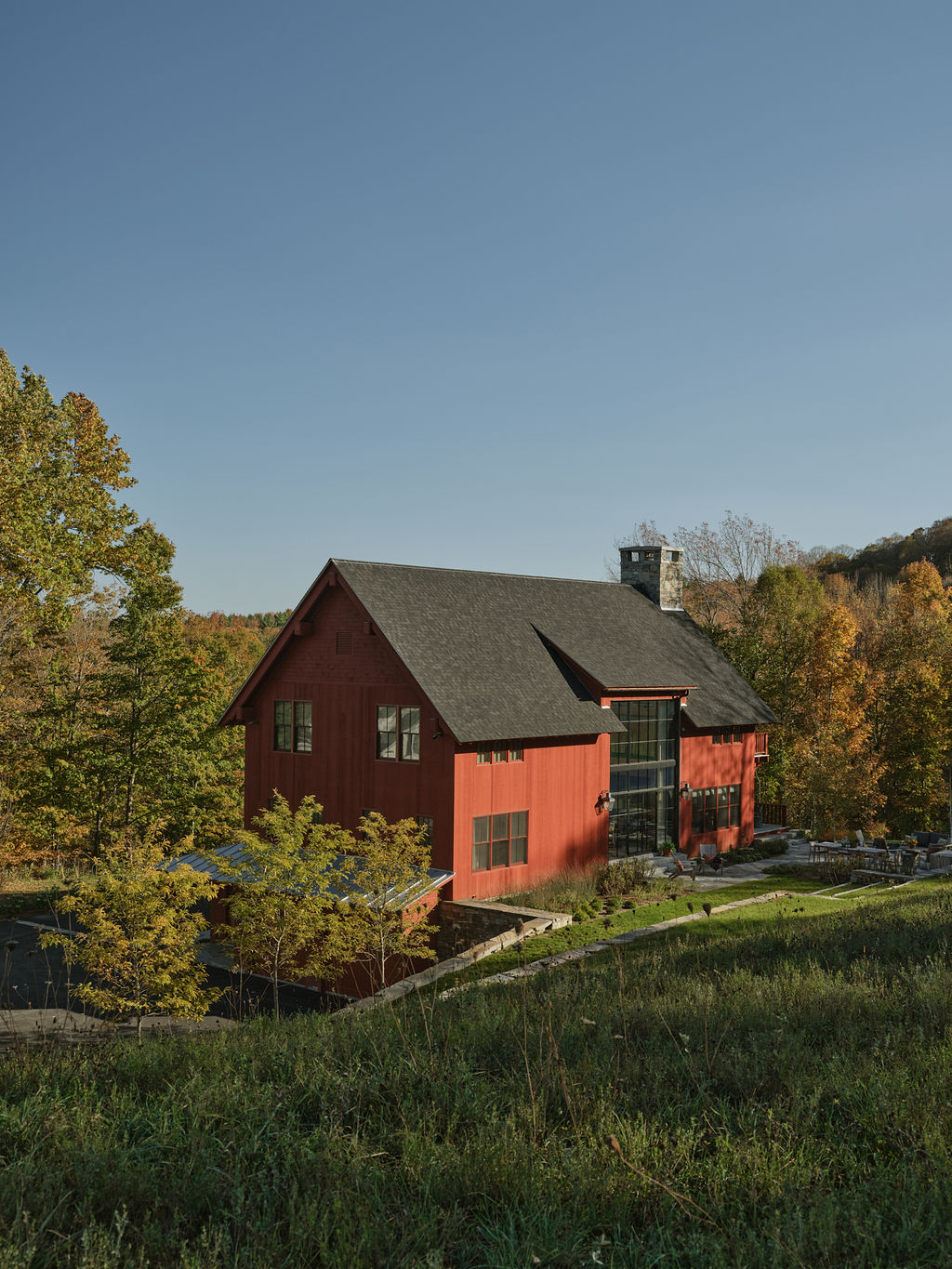 New Photos!! ✨
Taken by supremely talented @erinlittlephoto who perfectly captured the ethereal quality of the light during fall in Vermont.
See more on our website, link in profile.