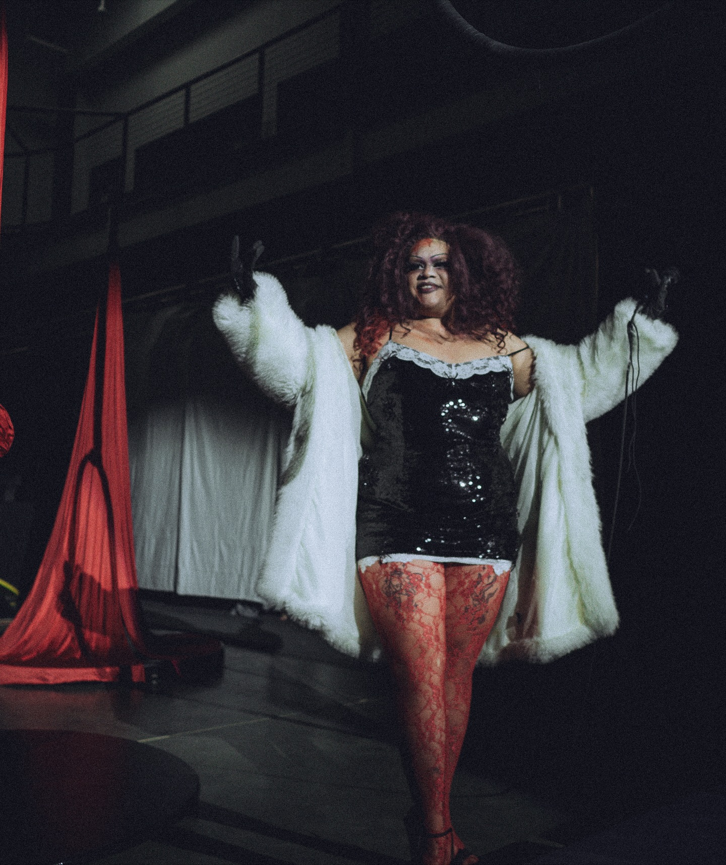 Baby, the stage glittered brighter than ever thanks to our hostess with the mostess, the divine @theeglitterous ✨ Thank you for sharing your sparkle, sass, and show-stopping artistry with us! Show her some love, dolls — follow her socials or drop a lil’ tip on Venmo @glitterous 🤍
📸: @strange.birds.studio