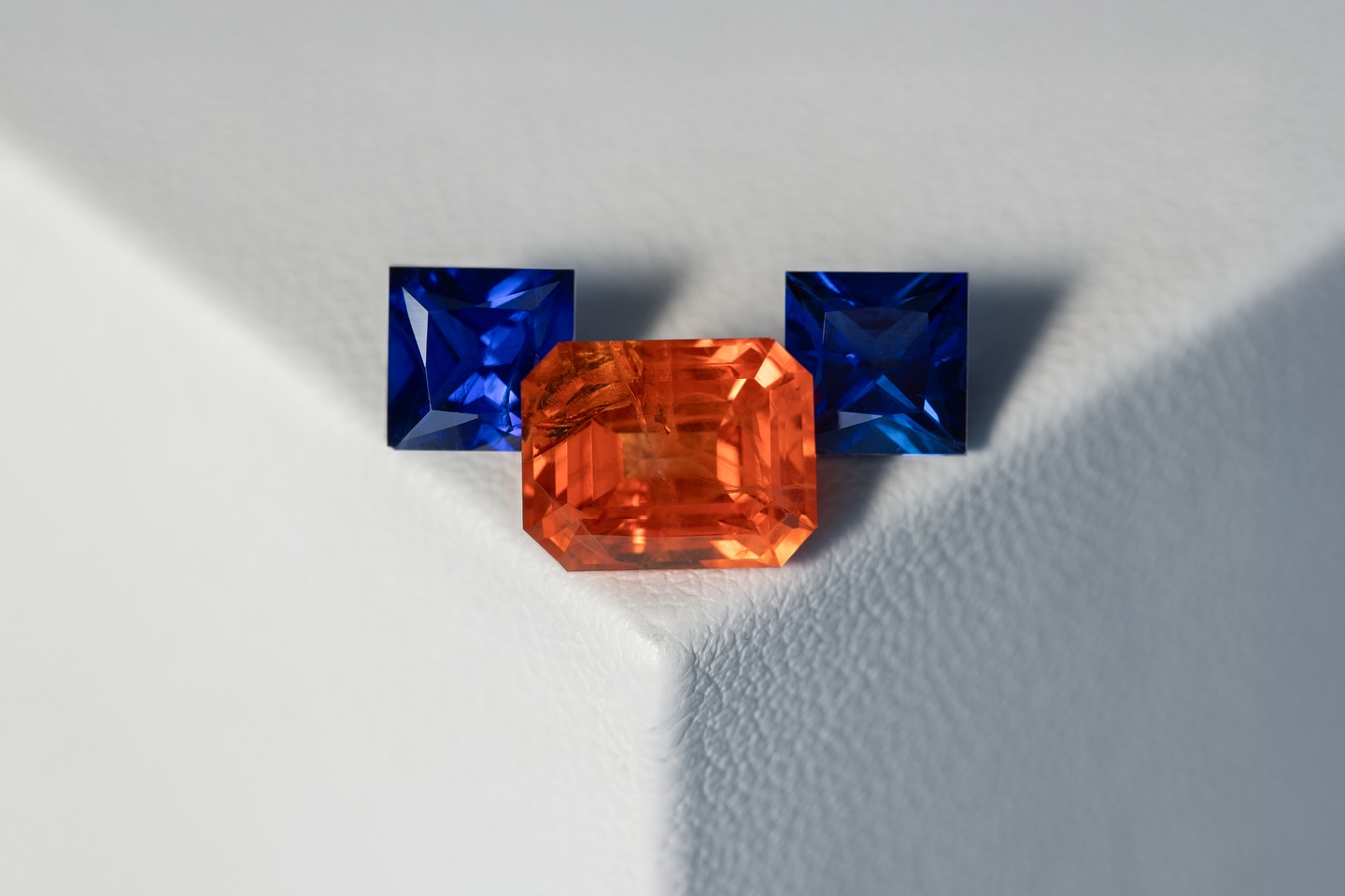 💎 Nature’s Art, Perfected in the Lab
These recrystallized sapphires carry “frozen moments” inside them - the inclusions you see were formed during high-temperature solidification, capturing the gemstone’s growth journey like tiny geological snapshots. Each one is a gem with its own story sealed within.
• SHAPE: SQUARE
• SIZE: 5.5x5.5
• WEIGHT: 2.35 CTS (PAIR)
• SHAPE: OCTAGON
• SIZE: 9x7
• WEIGHT: 3.41 CTS
📩 Got any enquiries or need more information?
Reach out to us right away @rgcrystals
🔗 Click the link in the bio to know more about us & our production 💠
📞 +662-267-4920
📧 sales@rgcrystals.com
🌐 www.rgcrystals.com
#labgrown #labgrowndiamonds #labgrowngemstones #jewelry #jewelers #jewelrydesigners #ecofriendly #labgrownrough #ecofriendlygemstones #conflictfree #conflictfreegemstones #onlinestore #gemshop #labgrowngemshop #gemshopping #roughstones #sapphire #recrystallizedsapphire #bluesapphire #orangesapphire