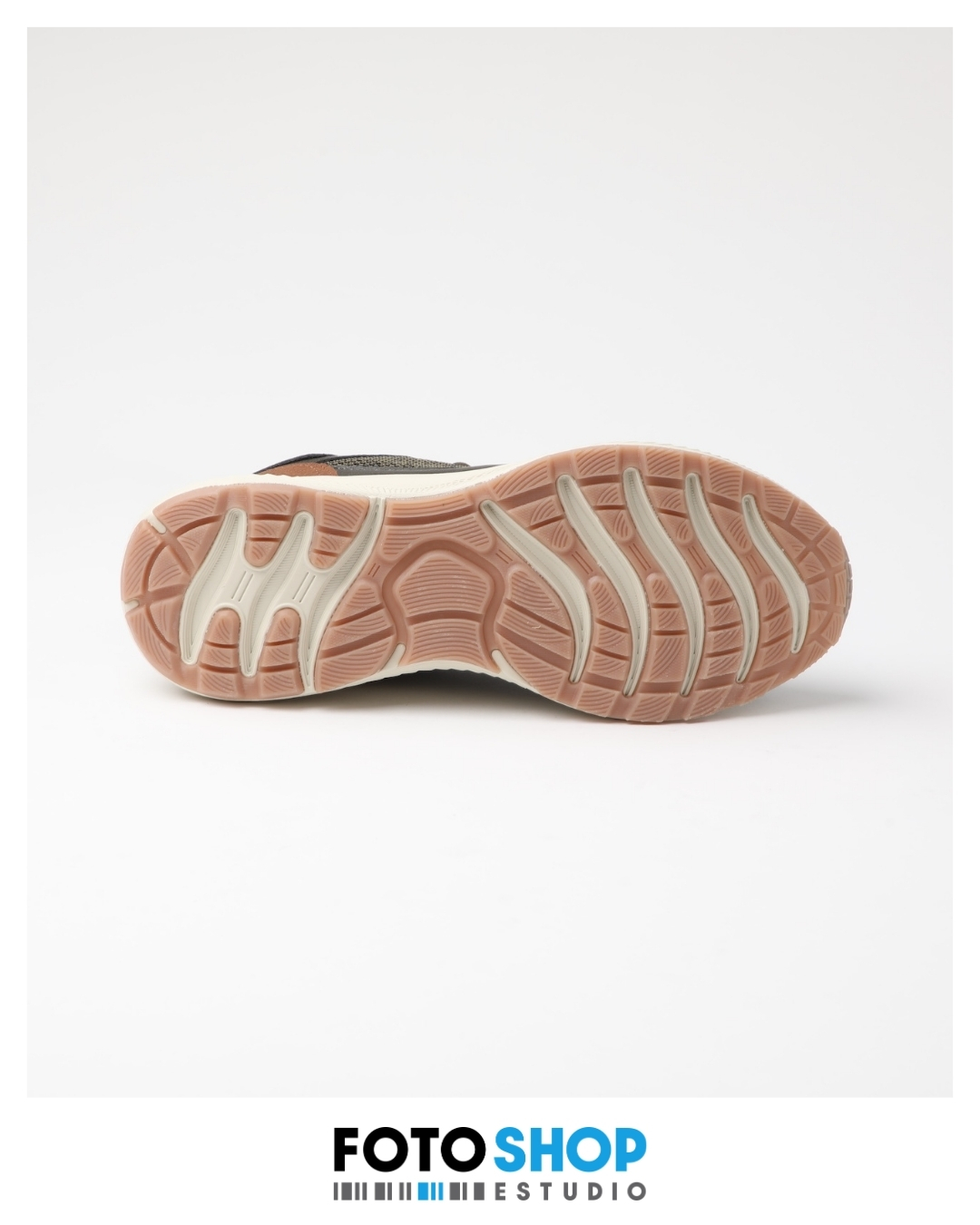 Donde empieza el movimiento.
Cada paso parte con una buena foto.
#fotodeporte #fotoproducto #fotosecommerce #productphoto #fotoprofesional #contenidovisual