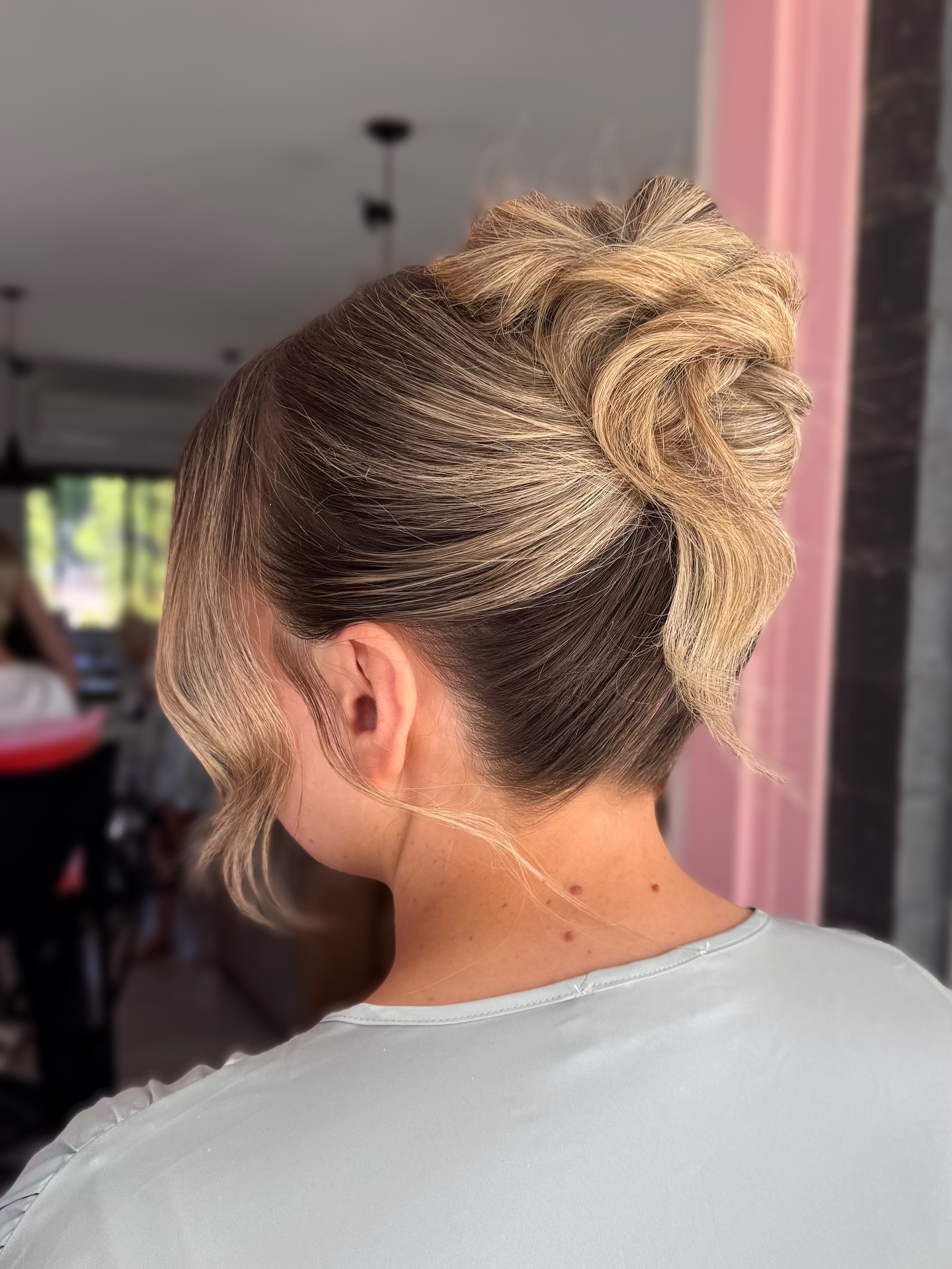 This vibe ain’t going anywhere and we aren’t mad 😍
by @bridalglowco CHLOE
Bridal Glow Co - making finding your dream bridal hairstylist a breeze from “yes” to “I do!”. Servicing Sydney, the Southern Highlands, NSW South Coast and beyond!