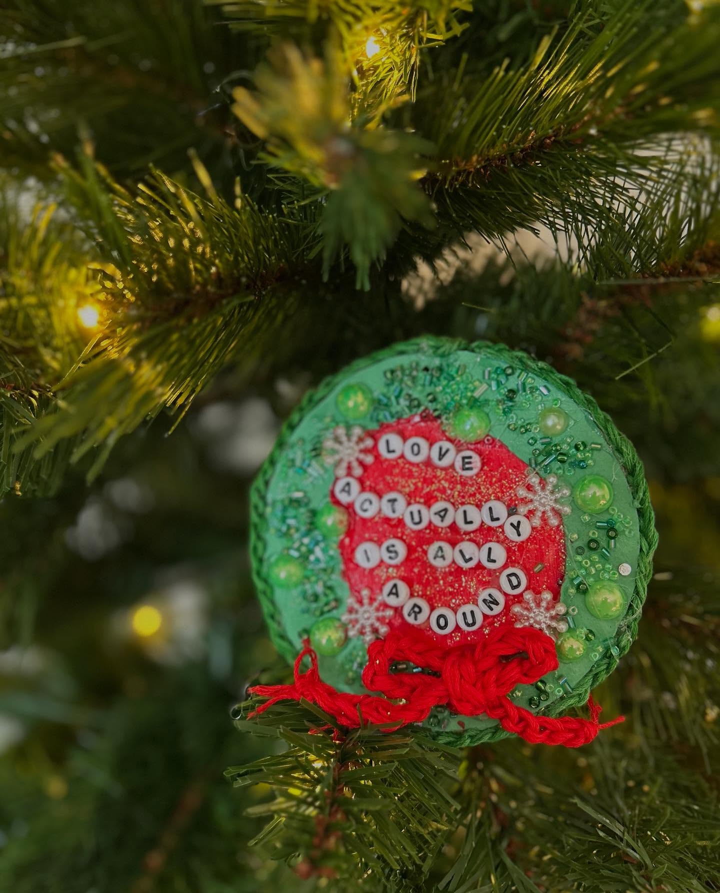 Make time to take a breath and do the things you love
My contribution for @socialmediumclarkston tree decorating mission
ps I did WAAAAAAYYY more than anyone is expected to do