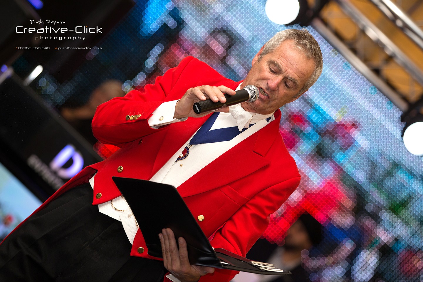 Make your next event unforgettable with the expert touch of Geoff Harris, a professional toastmaster bringing sophistication and seamless coordination to any occasion. Whether it’s a wedding, corporate gathering, or private party, Geoff’s expertise ensures every detail is executed with precision and class. See how he can elevate your special day by clicking the link in our bio! 🎉🥂 #classinacoat #Toastmaster #GeoffHarris #EventCoordination