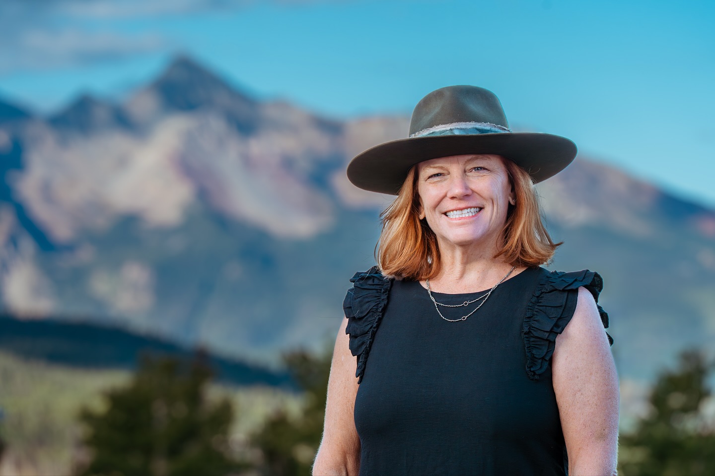 ✨ Extra! Extra! Read All About It! ✨
📰The times are changing ….well the newspaper atleast. Today marks the first edition of the official @telluride_times.
✨ Earlier this summer I photographed some headshots for Maureen Pelisson as she steps into the publisher role for the Telluride Times.