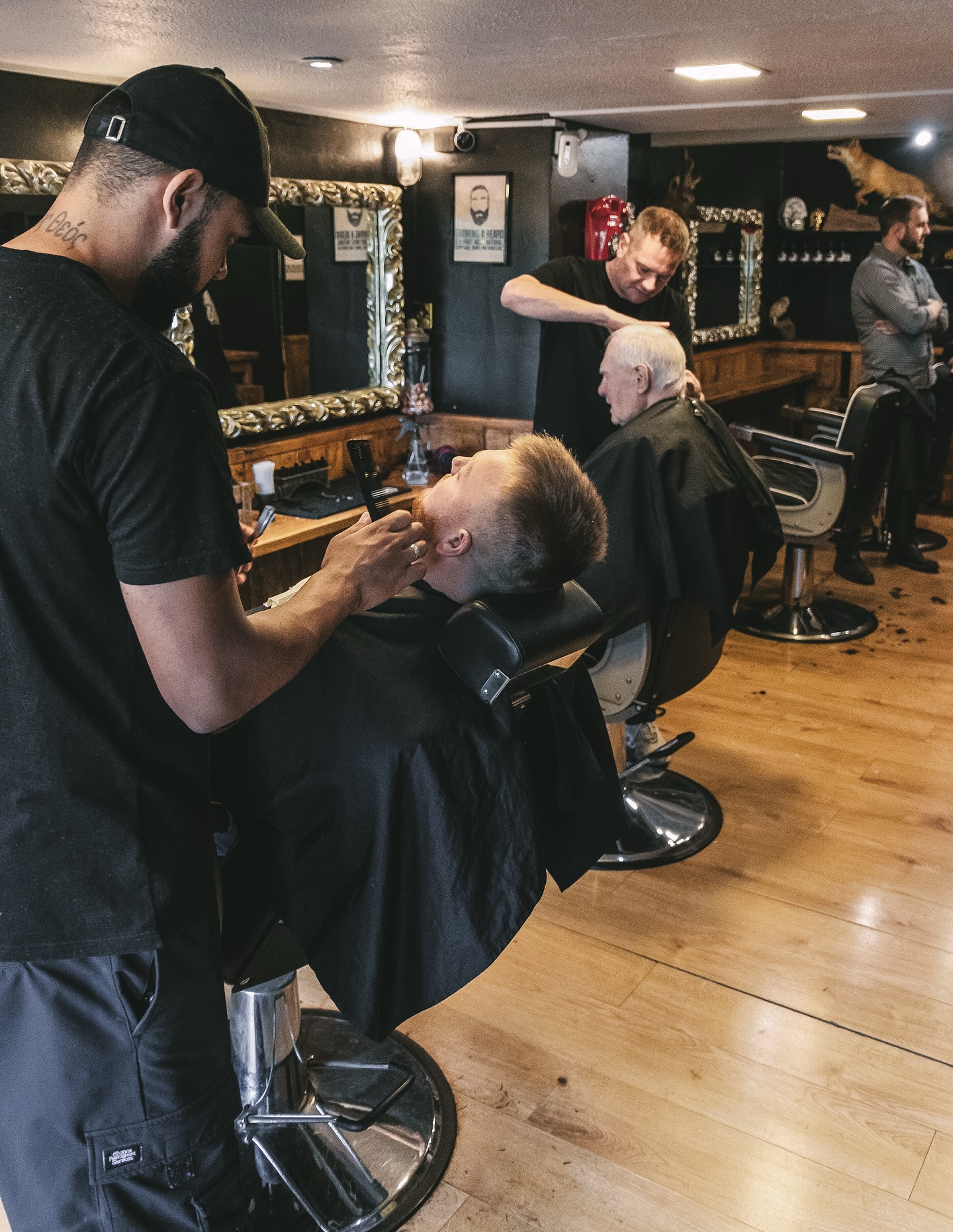 Good news! Paul and Lucas have a couple of Saturday appointments available.
Grab your weekend glow-up while slots last! ✂️
Book via the tab in our bio!
#royalsbarbershop #barbershoproyals