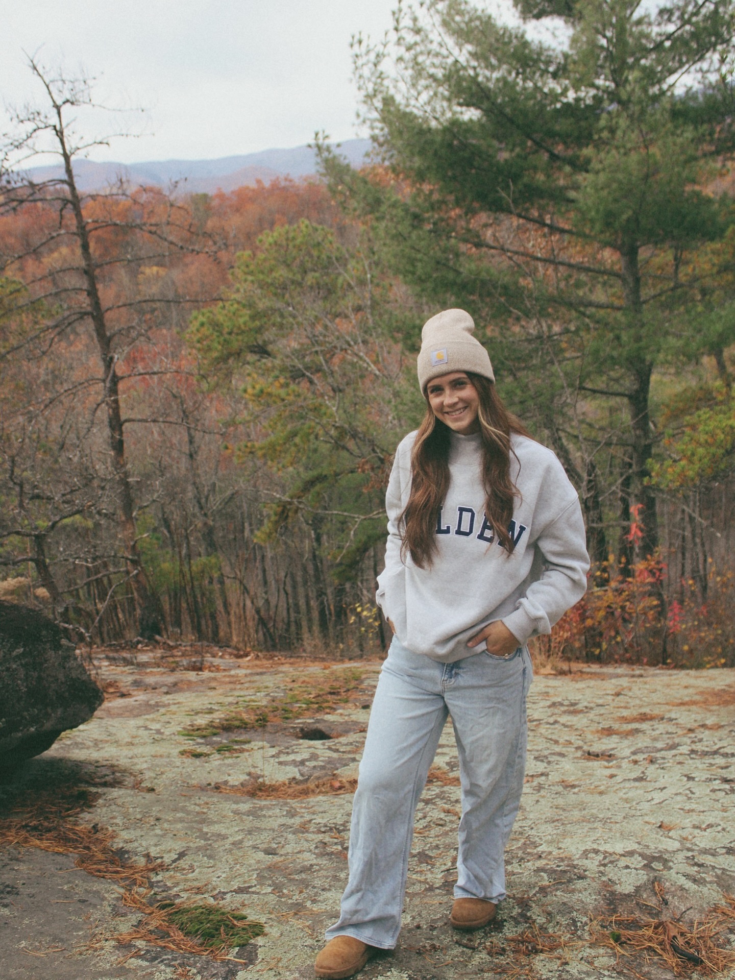 Stay golden! 1 more day!! ✨🤎