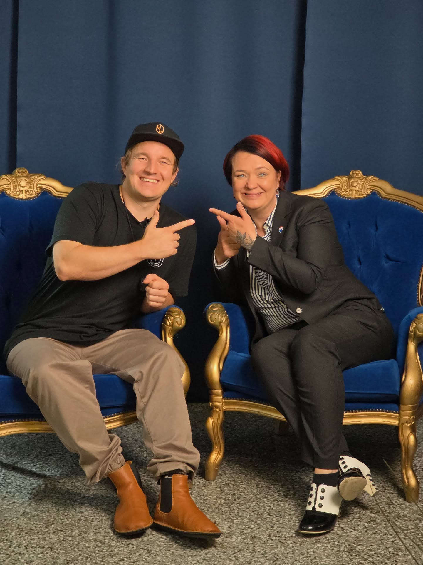 Huomenna ilmestyy taas uusi Kohti Unelmia: Yrittäjätarinoita @eveotvkanava klo 18.30 🥳🥳
Tällä kertaa haastattelussa @remax_jarvenpaa @kaakas 👏🏻
Kiitos kaikille katsojille ja palautteelle mitä olen saanut 🫶🏻 Eniten lämmitti mieltä kun joku vanhempi herrasmies oli soittanut haastattelussa olleelle ja kehunut hänet, minut sekä ohjelman maasta taivaisiin 😍🔥
Katso jakso ja kommentoi mitä ajatuksia herätti?