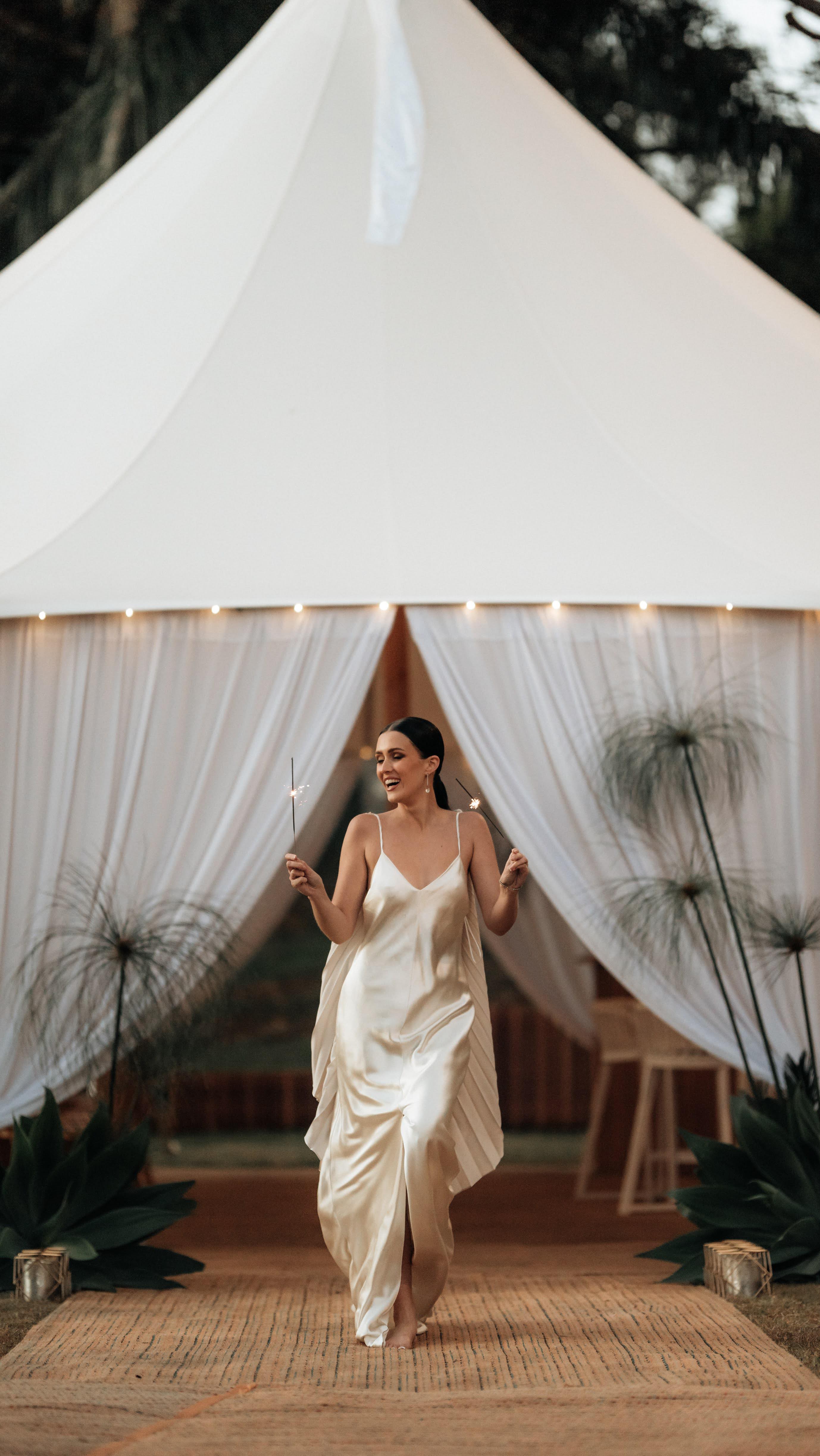 Appreciation post. Over the years we’ve been so fortunate to work with Byron’s leading Event Manager, @janemagnus_events on many, many spectacular celebrations. Her impeccable style, her commitment to professionalism and her ability to bring joy and enthusiasm to every job makes her and her team such a pleasure to work with and learn from. Here’s to many more years creating and curating in the Bay and beyond.
#sperrytentwedding #weddinginspiration #janemagnusevents #outdoorwedding #weddinglove #sperrytents #womeninbusiness #lovelocal #byronbay #byronlife #appreciation #eventstylist #workwiththebest