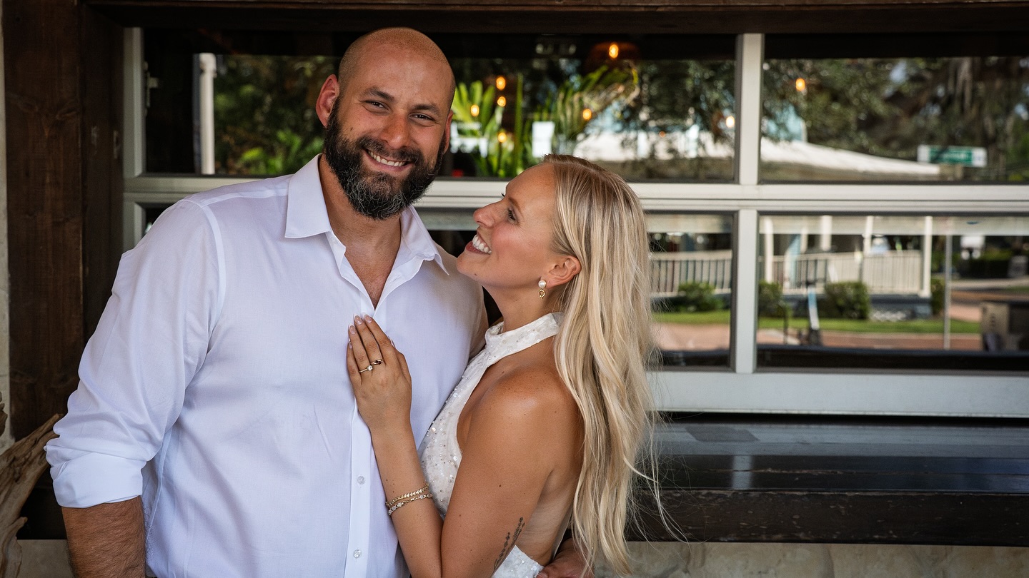 11.11.21 - the night we met, in this exact spot. ✨
I had just moved downtown, and ventured out with my friends to my first ever Wine Walk, a Thornton Park tradition (every second Thursday of the month. $10 a glass, all you can drink as you stroll through local businesses downtown from 6:30-9:30pm. a dream).
At the end of the event, I found myself at local watering hole, Graffiti Junction (rip). Slowly, an attractive, tall, muscular, beared stranger started making his way into my group of friends. It wasn’t long until we were lost in conversation, talking about everything from our dreams and aspirations, to college football fanatics.
When our group was ready to move on with our night, he pulled one last move that got me (to his credit). Talking about our jobs, Jake was working on starting his own accounting gig, ever the entrepreneur (a dream still to this day), and was picking my creative marketing brain. As we parted way he said, and I quote, “Can I have your number so I can pick your brain about marketing? And, maybe take you to dinner?”
Here we are, 4 years later. A ring, a courthouse, and planning a Tuscany wedding later. 💍
The best part: both of us *almost* bailed that night. It was rainy, we were both tired. At the last minute, we both individually decided to go, and it’s crazy to think this decision changed our lives.
A night I threw on an old outfit, my dirty hair into a ponytail with leftover makeup on, I thought to myself “who i am going to impress?” …. Girl literally your future husband. bye.
Here’s to four years & forever to go, @jakemarch1 🤍
📸 @tristanscammell