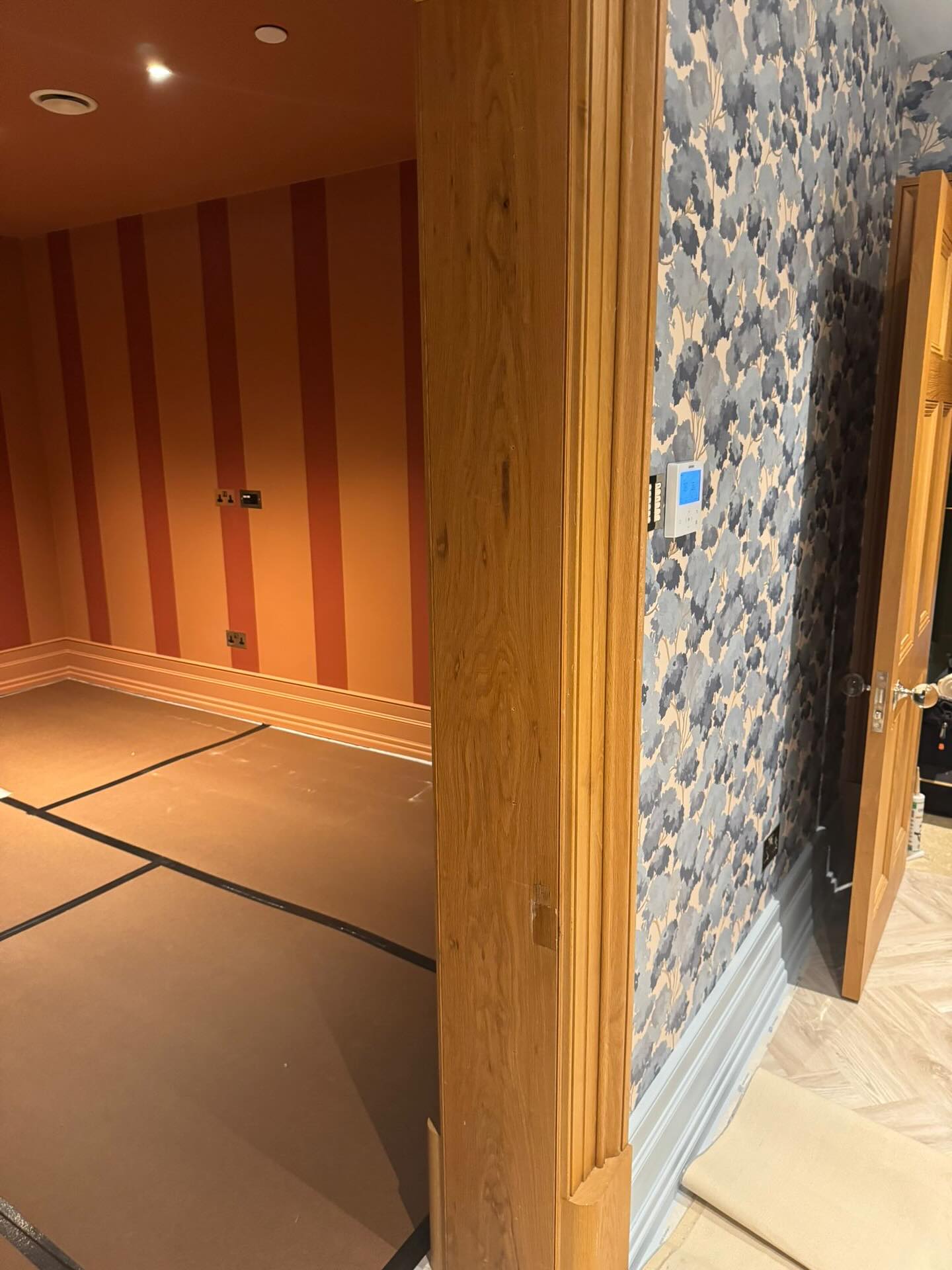 Seamless restoration completed 👍🏼 Door removal and hinge patching completed with carefully matched timber—preserving the integrity of the frame whilst maintaining the aesthetic. Every detail matters in bespoke craftsmanship. ✨
#FrenchPolishing #DoorRestoration #TimberCraftsmanship #RestorationExperts #LuxuryInteriors #BespokeFinishing #WoodworkRestoration #CraftsmanshipMatters #InteriorRestoration #TraditionalCrafts #FrameRestoration #TimberPatching #RestorationServices #HighEndRestoration #LondonCraftsman #PrecisionCraftsmanship #WoodRestoration #InteriorDesign #RestorationProject #DetailsMatter #CarpentrySkills #BespokeServices #QualityCraftsmanship #RestorationWork #TimberWork #ProfessionalRestoration #HandcraftedDetails #LuxuryFinishes #RestorationCrafts #MasterCraftsmanship