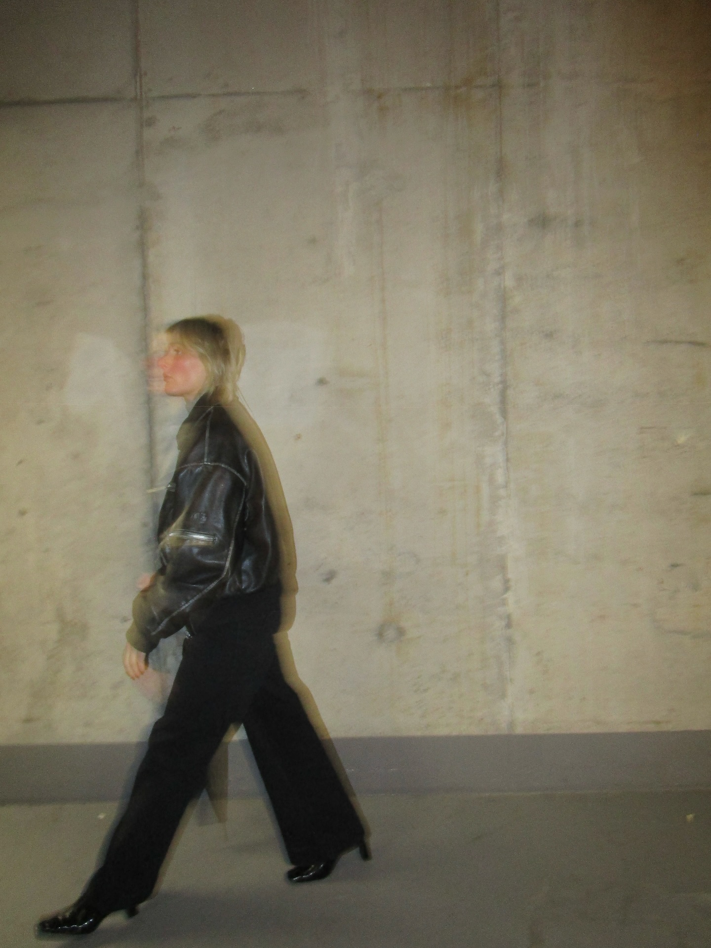 Time is moving fast and so is the property market.
While everyone’s getting ready for Christmas, landlords are already listing for January move-ins.
If you’re planning to move in the new year, now is the time to get ahead.
I’ll shortlist the right places, arrange everything, and keep the process stress-free.
#PropertyFinder #LondonProperty #RelocationAgent #MoveToLondon #LondonRentals #PropertySearch #UKProperty #HomeSearch #PropertyExpert #ahandwithproperty #london