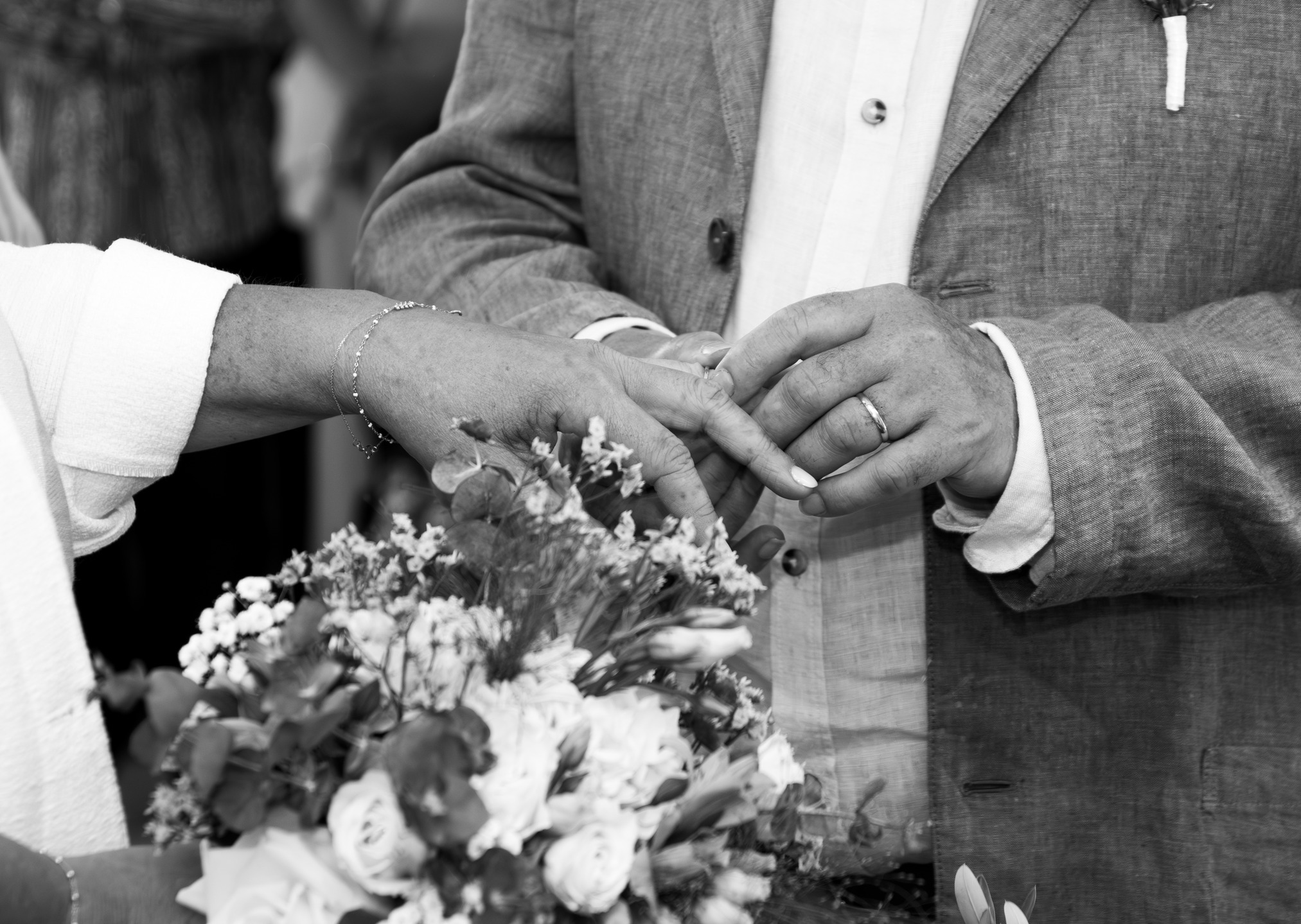 Il y a des “oui” qui résonnent plus fort que d’autres.
Celui-ci en faisait partie.
#photographe #photographefrance #photographielifestyle #emotionscapturees #photographiedemoment #reportagephoto #mariageauthentique #photographemariage #momentunique #instamariage #oui #mariageintime #weddingstory #ceremonie #amourvrai #instalove #souvenirsprecieux #momentdetendresse #histoiresdevie #capturedemotion