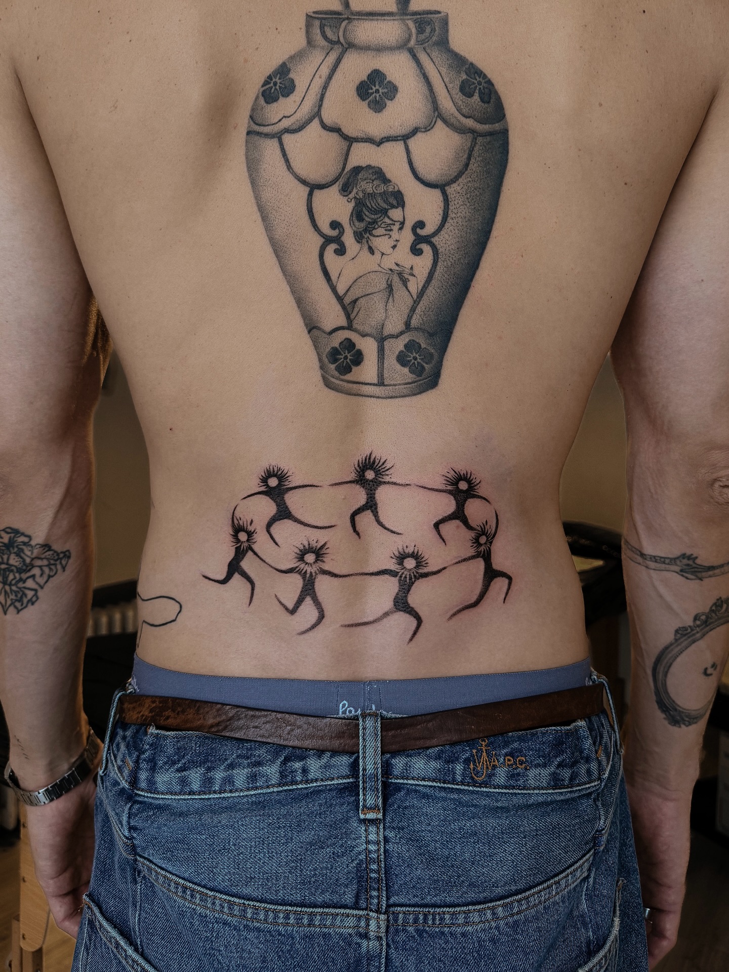 work by @andrei.urvik
.
.
.
.
.
.
.
.
.
.
#tattoo #tattooartist #art #tallinn #tallinntattoo #artist #tattos #tattoed #tattoodesign #tattooart #tattoostudio #tattoostudiotallinn #tattoovõru #tattoostudiovõru