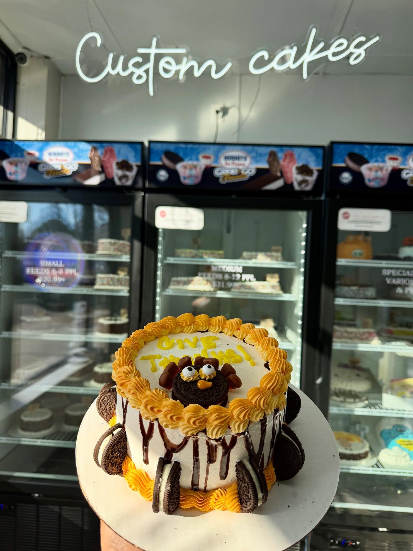 Give Thanks… and Eat Cake! 🦃✨
Pre order a custom Thanksgiving cake or stop in to grab what’s in stock.
📍 1648 Great Neck Road Copiague NY 11726