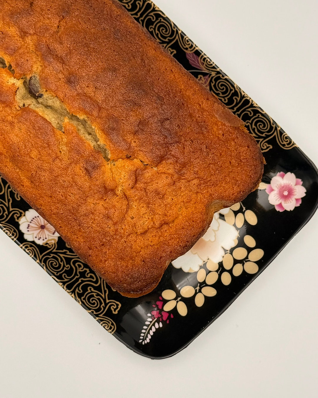 There's nothing like the smell of freshly baked Chocolate Chip Walnut Banana Cake wafting through the house! 🍌🍫✨
This delightful cake is always a hit. Can't wait for you to try this!
Link in Bio
#BananaCake #Foodie #Yum #InesKitchen