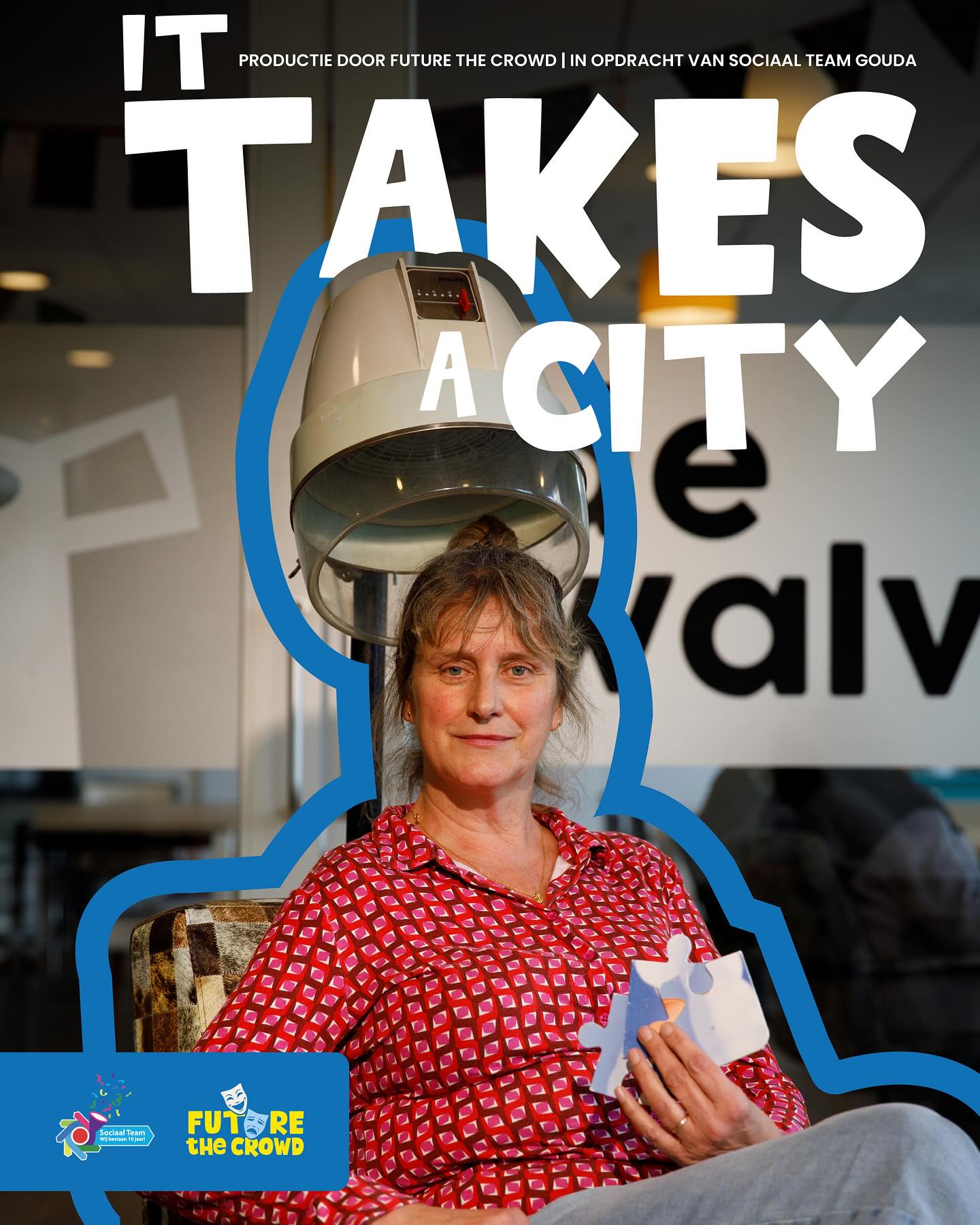 IT TAKES A CITY!
Over een vrouw die weer durft te beginnen.
Over een wijk die draagt.
Over liefde, verlies, humor, schaamte en hoop.
Poster 6/7 — we zijn er bijna!
#Chantal #Levensverhalen #SamenMeer #sociaalteam #futurethecrowd