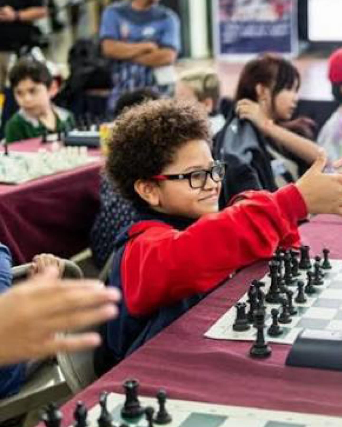 Tamuning might be small but the OTB scene is huge 🇬🇺 #guamchess #guamchessfederation #guamchessclub #tamuningchess #irlotb #otb #streetchess #overtheboard #savvychess #chessclub #chess #irlchess #chesscommunity #chesslife #chesslove