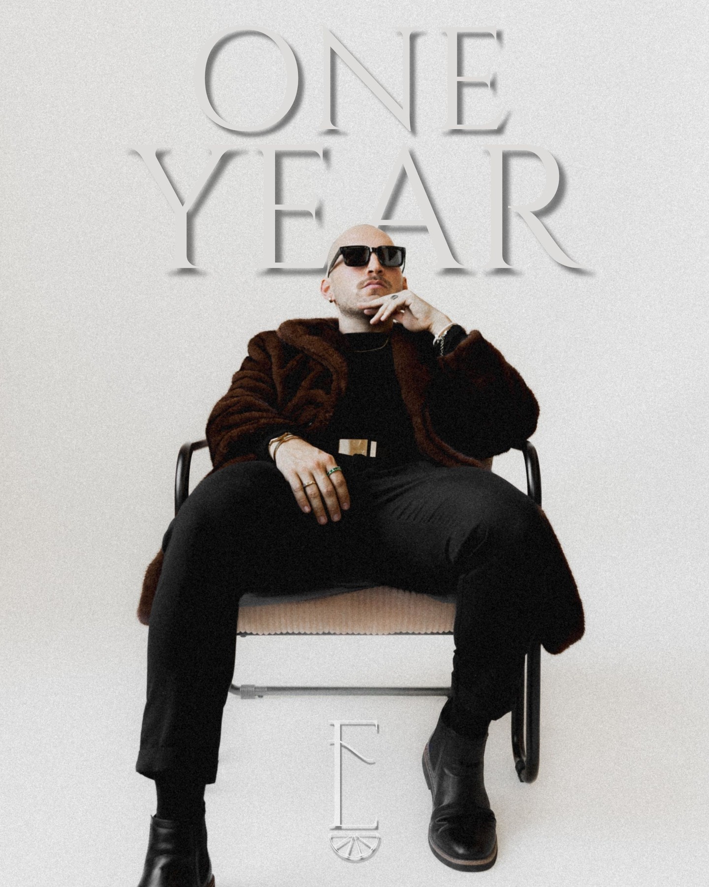 ✨ One Year of Da Enzo ✨
I’m a few months late to this post (probably because I was buried in the hustle) — but August quietly marked one full year of Da Enzo Branding being here.
A year of lemon slices, mood boards, and midnight brainstorms.
A year of helping dreamers turn their “someday” into “let’s do it.”
A year of seeing this little Italian-inspired idea grow into something that not only serves others but gives me the freedom I once only talked about.
To every client, collaborator, and creative who believed in this vision — grazie mille. Your trust made this first chapter more beautiful than I could’ve planned.
Here’s to another year of clarity, creativity, and brands that work for you — not against you. 🍋
#DaEnzoBranding #OneYearInBusiness #CreativeEntrepreneur #BrandingAgency #SmallBizJourney #EntrepreneurLife #DesignStudio #BrandStrategy #BusinessAnniversary #GulfCoastCreatives