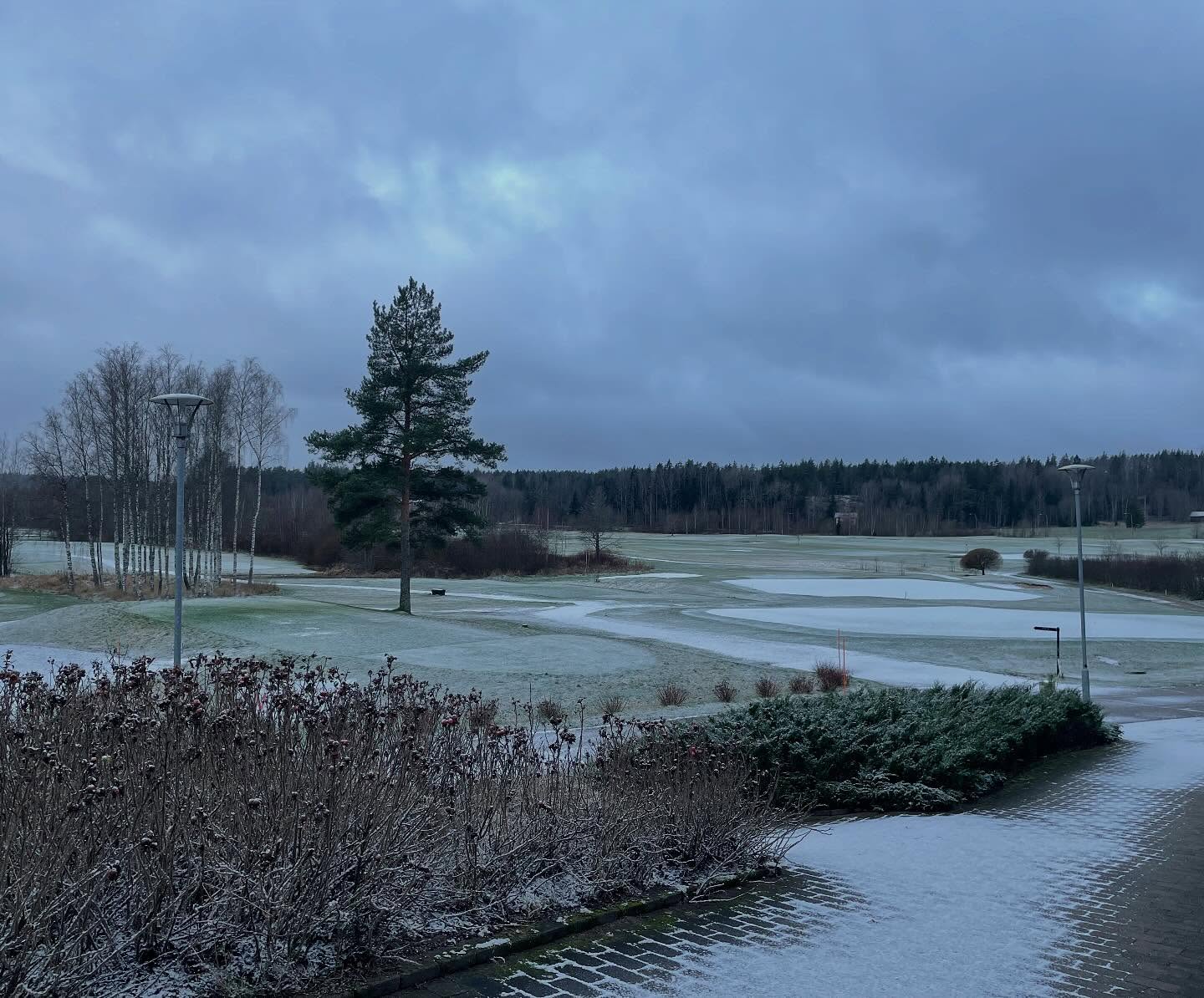Aamupäivän tilanne. -1 C
