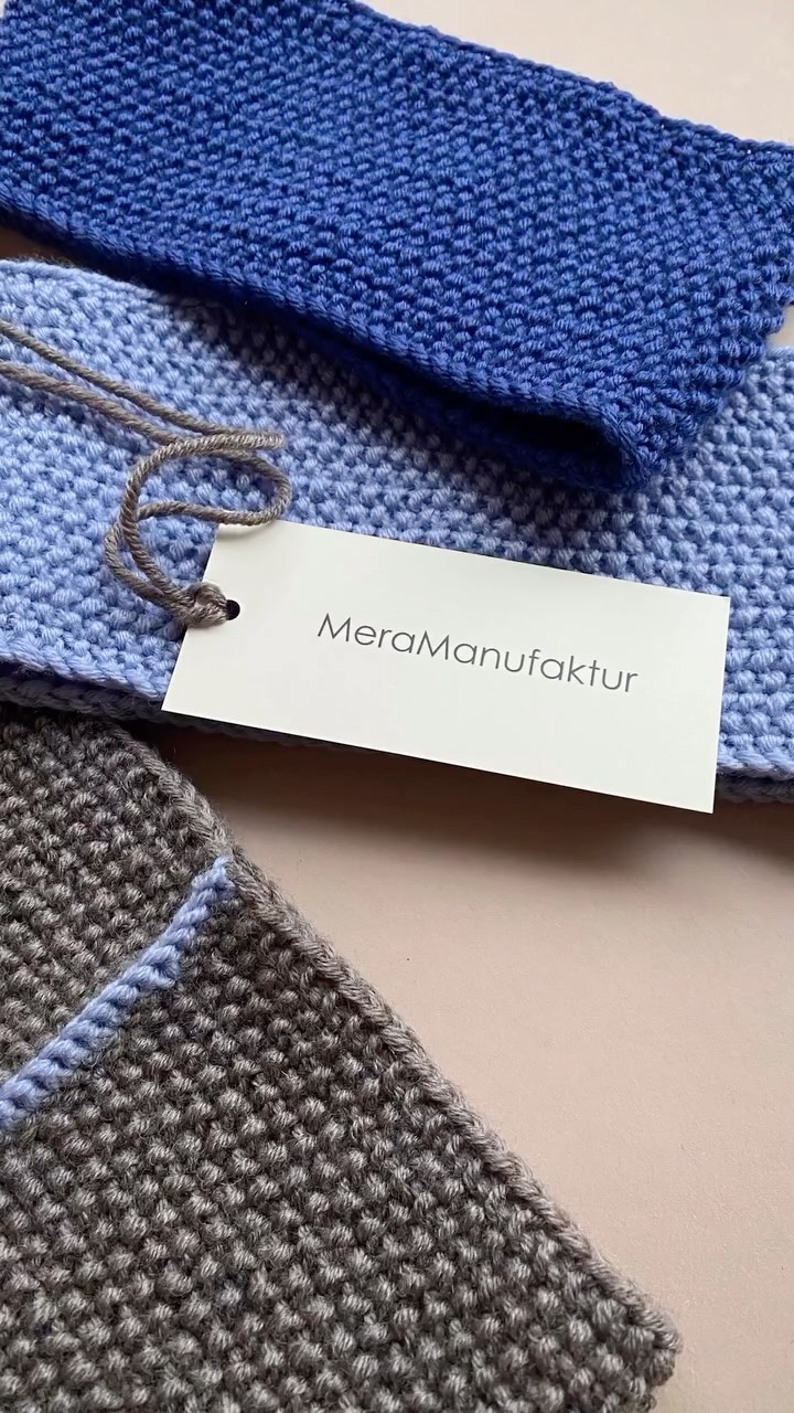 Nie wieder kalte Ohren!!!
Unsere neuen Stirnbänder aus reiner Merinowolle – für alle Kids, die warm und stylish durch den Winter wollen.
Natürlich, superweich und jedes einzelne ein kleines Kunstwerk.
Gefällt dir der Look? Lass ein ❤️ da
#schweiz #schweizereltern #kids #mamacommunityschweiz #handmadech #slowfashionschweiz #schweizerprodukt #naturkinder #waldorfkinder #merinowolle #kindermodech #mitliebegemacht #nachhaltigleben #kidsfashionch #winterkind #stirnband #naturmaterialien #outdoorkids #meramanufaktur #nachhaltig #kinder #kids #waldorf