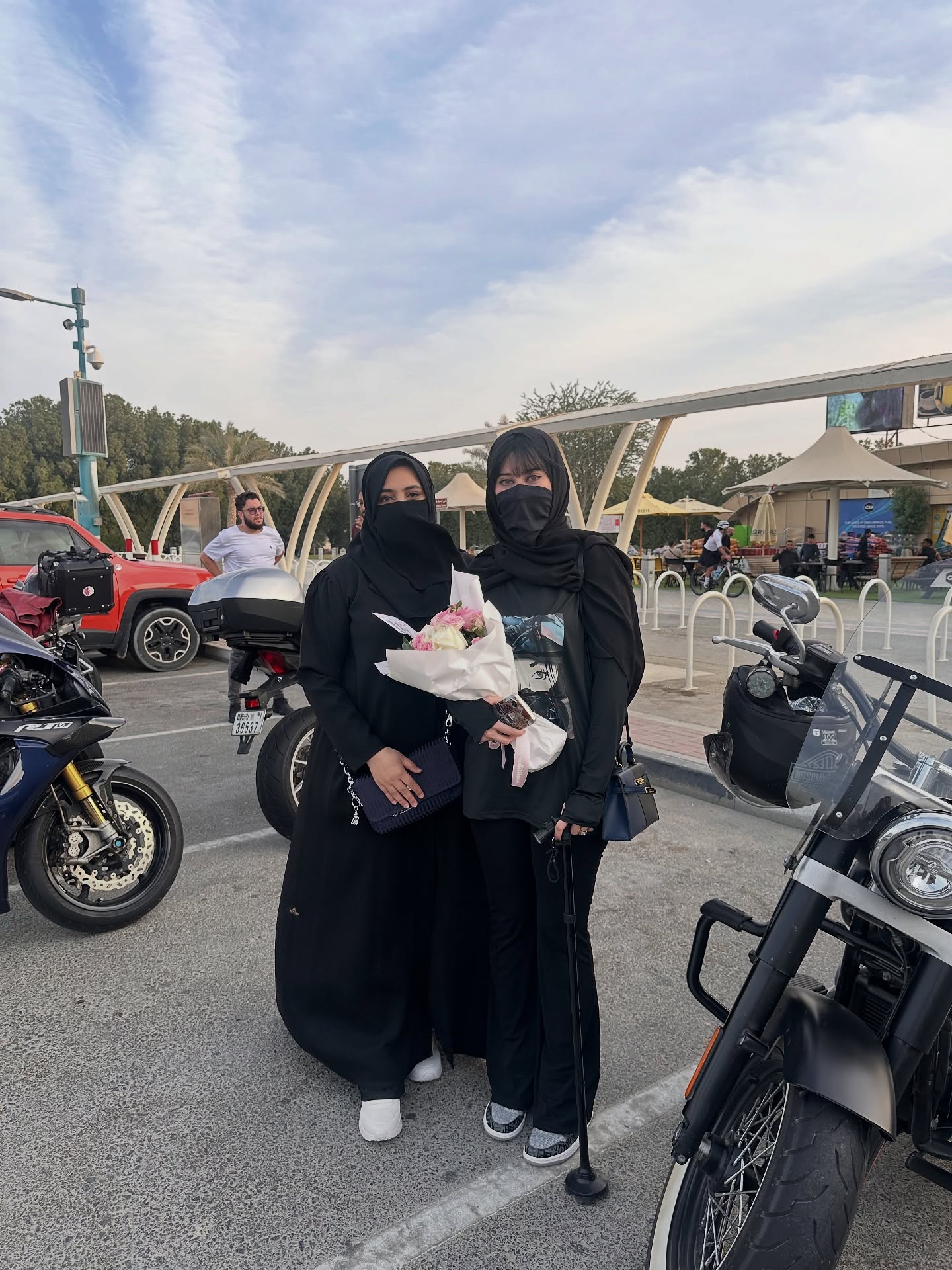 Wishing @eman.thani161 a smooth and successful recovery ahead. Grateful for the support around her, especially the Dubai Police Women Officers @ayeda_89 . And a Big Thank you to Eman for arranging everything 🥰.