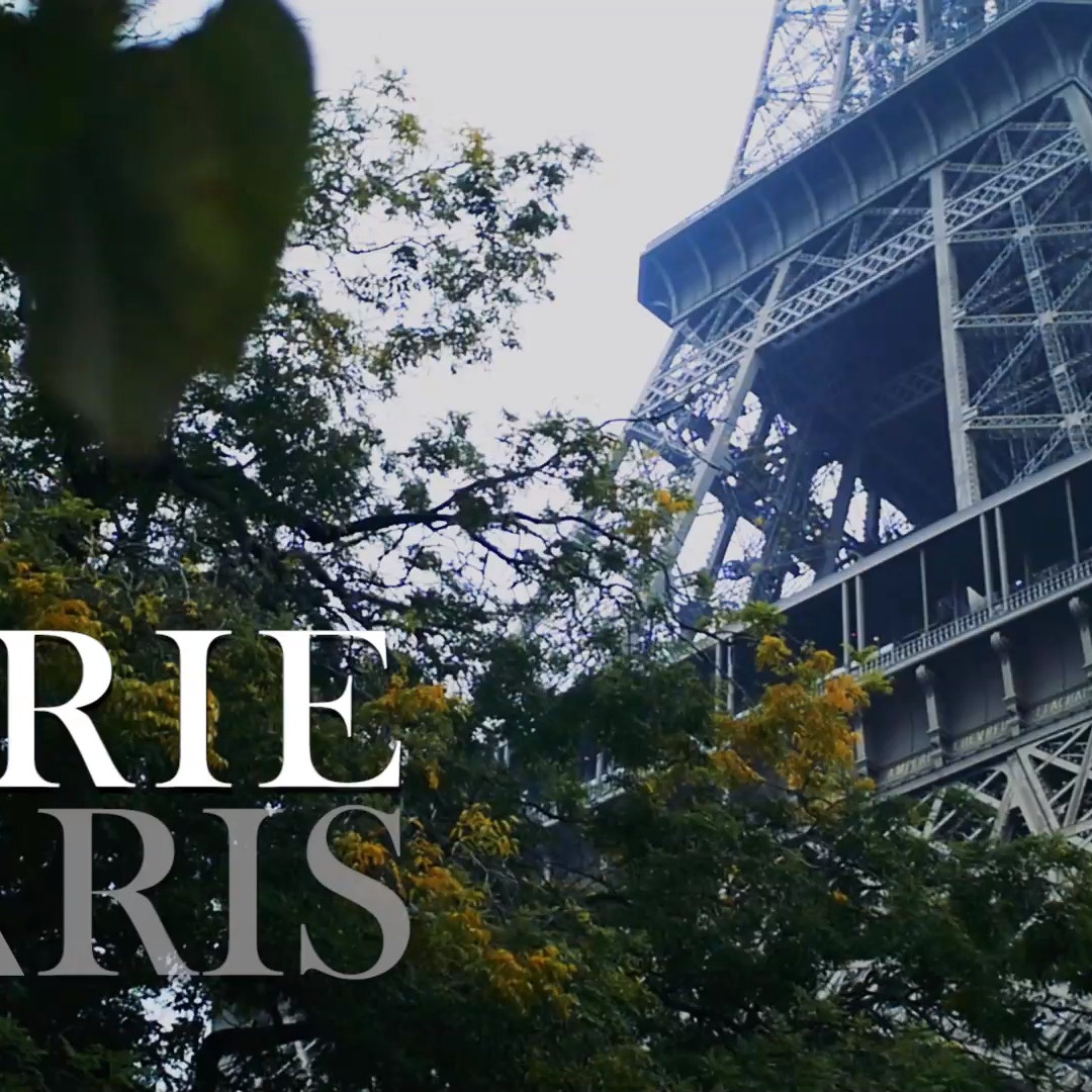 Il y a 10 ans. profondément affecté par ce qui venait de se produire, j'écrivais dans la nuit.... "Prie Paris" 🙏