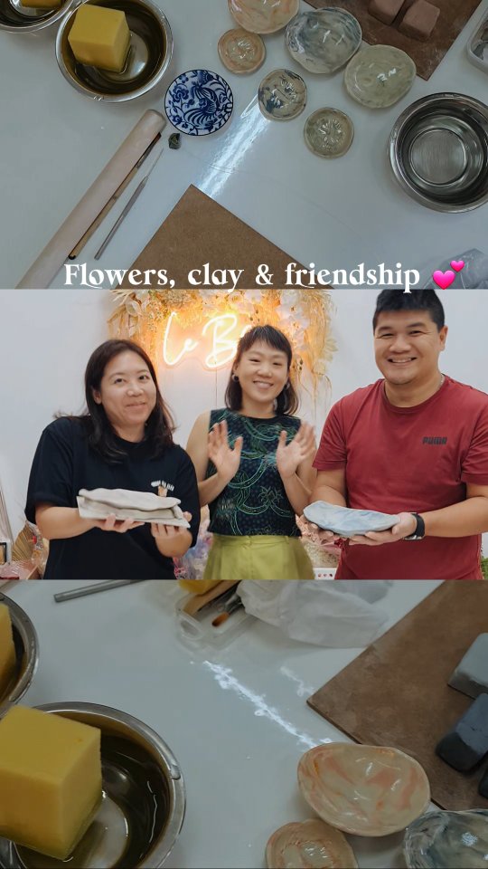 A lovely day spent creating with my husband & our dear friend @tanamy.store, a talented ceramic artist.
She came to our studio to guide us in making our own marble plates with custom colours 💕
Such a meaningful & joyful workshop, a perfect housewarming gift filled with memories 🏡✨
#SingaporeFlorist #CoupleWorkshop #CeramicArt #CeramicWorkshopSG #CreativeJourney #HousewarmingGift #HomeDecorSG #ArtLoversSG #HandmadeWithLove #SupportLocalSG #MadeInSingapore #WeekendVibesSG