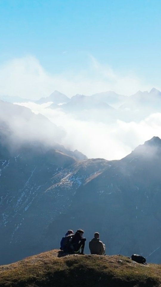 Vanlife in the Swiss mountains, it never disappoints
Almost a month on the road now, and Europe keeps surprising me with its beauty. Grateful for it all 🩵