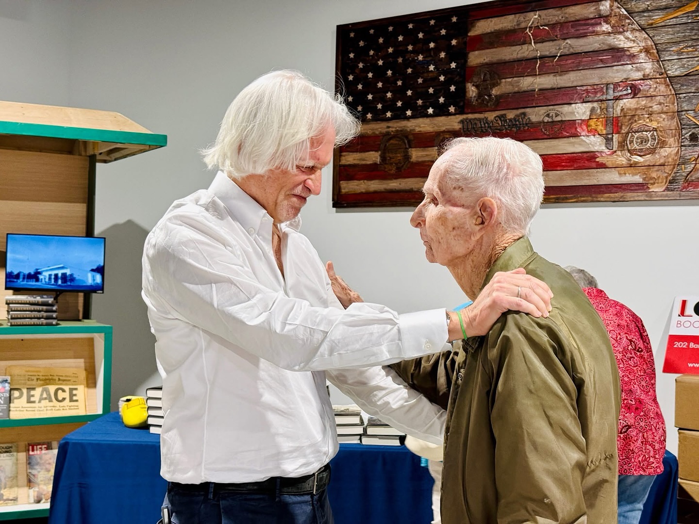 🇺🇸Thank you, Veterans!
I am inspired every day by the veterans and active service members I meet, whether at home or on the road, who protect our country and preserve our freedom.
Growing up with a father who served in World War II, I learned early the quiet bravery it takes to stand for something greater than oneself. Writing about and researching those who served—from the Monuments Men who risked everything to save art during WWII, to the soldiers buried at the Netherlands American Cemetery at Margraten—has only deepened my gratitude for their selflessness and sacrifice.
Today, we honor all veterans—and every day, we give thanks.