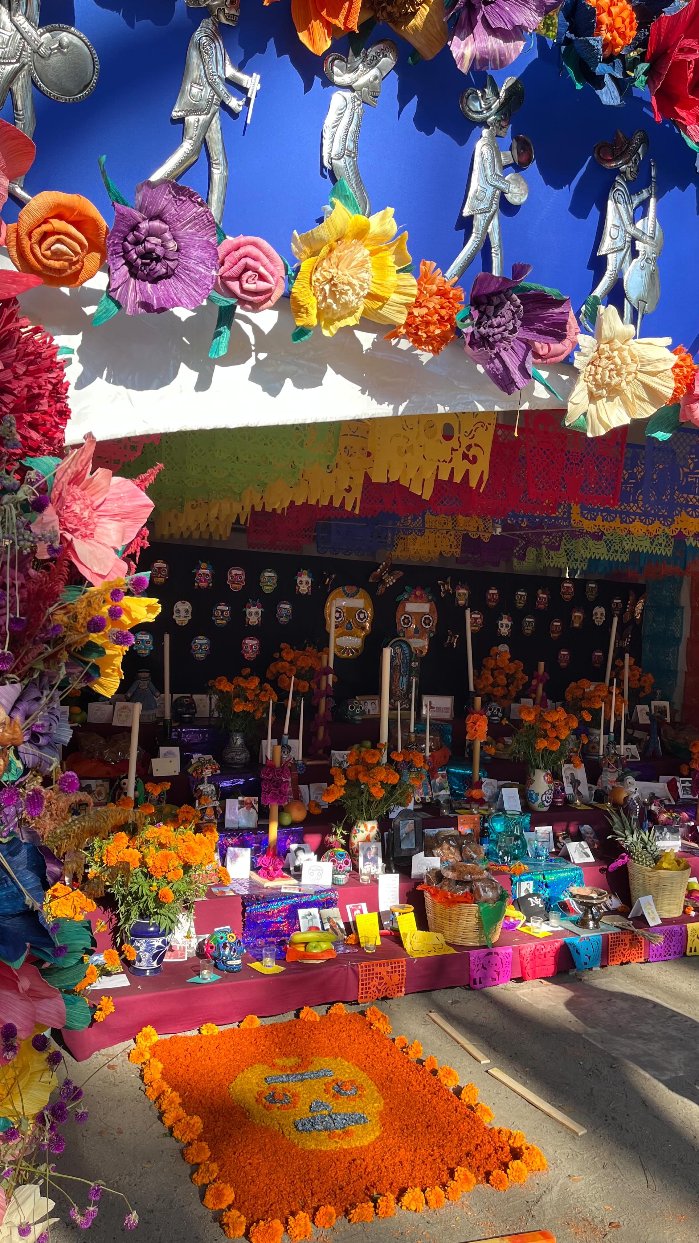 After months of preparing for the Day of the Dead— from making cornhusk flowers to crafting flaked wax candles—and spending three days building our Ofrenda amid heavy rain and wind, it became a beautiful tribute filled with love for our departed loved ones.
Thank you to everyone who participated in our 2025 Día de Muertos celebrations! They were heartfelt events celebrating life, with families, friends, and neighbors gathering to honor our ancestors. The highlight was our grand ofrenda created for our loved ones who have passed away, beautifully crafted by Danny T, Rosa Ocampo, Luz Aguirre, Gabriela Bahena, and Carlos Cano.
- -
Tras meses de preparación para el Día de Muertos (desde hacer flores de hojas de maíz o totomoxtle hasta crear velas de cera escamada) y tres días construyendo nuestra ofrenda bajo la intensa lluvia y el viento, se convirtió en un hermoso tributo lleno de amor por nuestros seres queridos que ya no están con nosotros.
¡Gracias a todos los que participaron en nuestras celebraciones del Día de Muertos 2025! Fueron celebraciones de la vida, con familias, amigos y vecinos reunidos para honrar a nuestros ancestros. El momento culminante fue nuestra gran ofrenda, creada en memoria de nuestros seres queridos fallecidos, bellamente elaborada por Danny T., Rosa Ocampo, Luz Aguirre, Gabriela Bahena y Carlos Cano.
#mexculture #dayofthedead #nysca #diademuertos #nyculture #dayofthedeadnyc #mexicoennuevayork #mexicoinnewyork