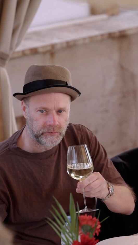 Gastromasa Istanbul, the world’s second-largest gastronomy fair, continues to serve as a vital bridge between Türkiye and the global culinary scene.
Before the two-day conference in Istanbul, Gastromasa’s 10th anniversary celebrations unfolded in the enchanting region of Cappadocia. This destination event brought together distinguished chefs from various backgrounds and offered them an intimate encounter with the region’s authentic flavors.
The themes of narrative and heritage, which shaped the conversations in Cappadocia, connect closely with our own Food For Thought Series. At The Refinery Club House, we recently hosted a talk titled “The Memory of Food: The Journey of Taste from Local to Universal,” featuring esteemed chefs @antonio.bachour and @marcozampese88 . The session explored how culinary heritage, beginning in the Cappadocia tandoor and carried by the Mediterranean’s olive breezes, continues to be reborn through contemporary interpretation.
During their time in Cappadocia, the chefs enjoyed a special lunch menu created exclusively by Avantgarde Refined Executive Chef @ilker.erdogan_ . Highlighting Anatolia’s geographic character and cultural depth, this unique experience further emphasized the global significance of Anatolian gastronomy. We are delighted to contribute to this remarkable journey of culinary discovery.
#avantgarderefined #cappadocia