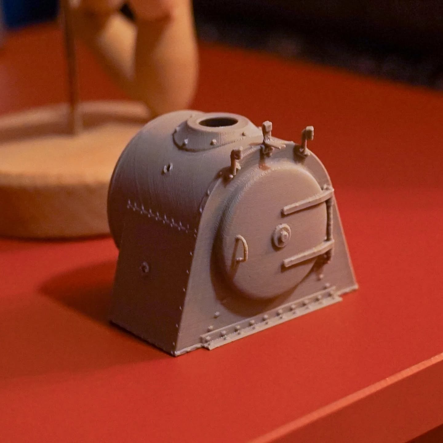 I often get the question if you need a resin printer for my models. The definitive answer is: absolutely not!
As a benchmark I printed the smokebox of my currently under construction prototype of the NS 7700 on my FDM printer. And I am blown away by the quality. This part comes straight from the printer, no cheating.
Let's be clear about the fact that there needs to be some post processing, a little bit of sanding and diling here and there, but that is part of the fun of constructing a printed locomotive.
Facts about this print:
Printer: Creality K1C
Printed at 45° angle (as seen on the last picture)
Filament: Creality Hyper PLA
Layer height: 0.08mm
Print duration: 2 hours and 52 minutes.
#3drailway #creality #k1c #3Dprint
#hyperpla #modelmaking #modeltrains #gauge1 #spur1 #nopostprocessing #dıy #pocketrailwaymuseum #train #steamtrain #locomotive #ns7700 #bello #museum #hoornmedemblik