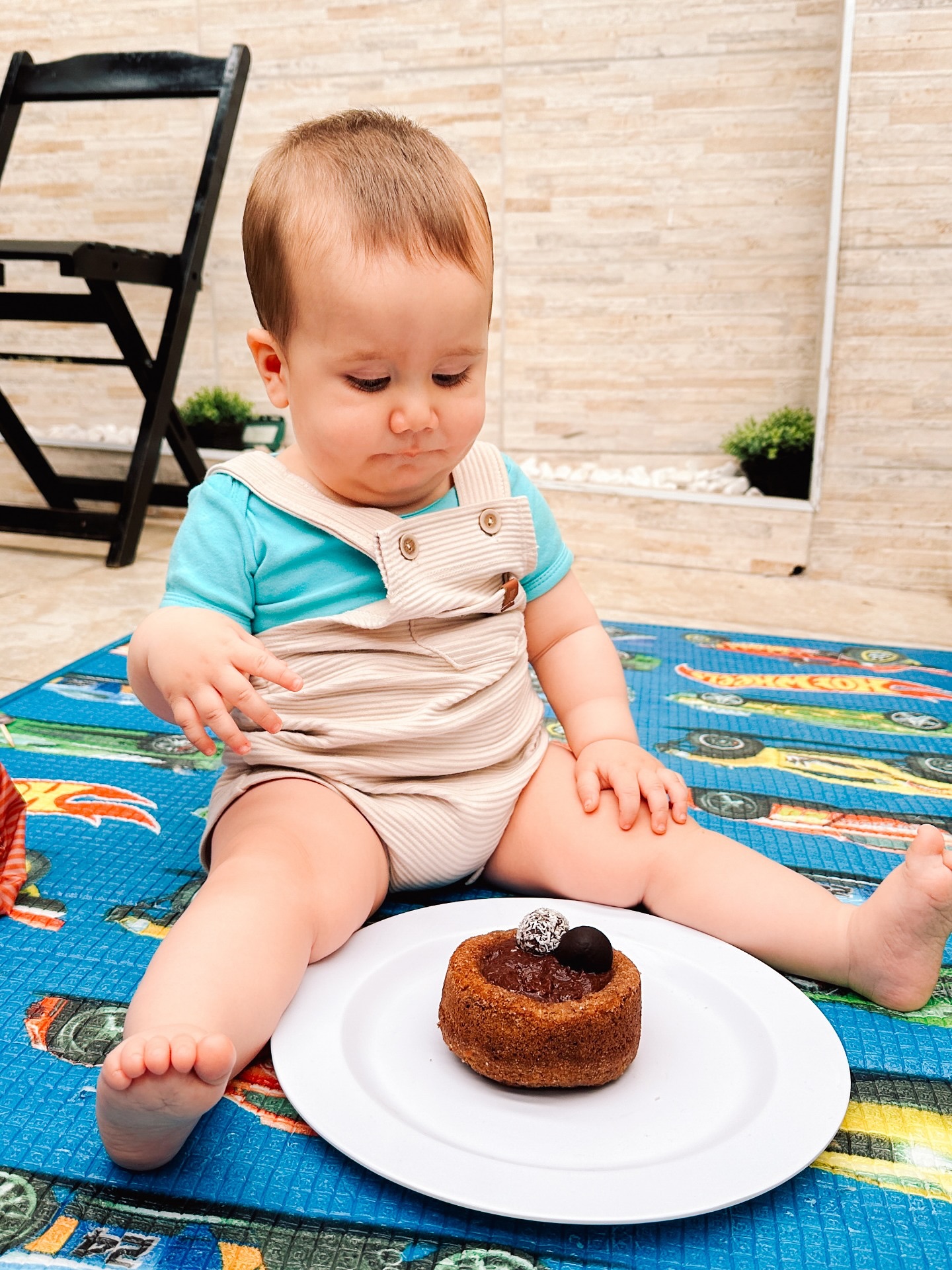 Esse nenenzinho já tem um caminhão de personalidade, mas completa hoje só um aninho de vida. Obrigado Arlinho por já encher mamãe, papai e irmão de muita alegria.
Obrigado aos amigos que vieram dar um beijo no ferinha e celebrar esse dia importante com a gente.
#arloboat #aniversario #1ano #marvinboat