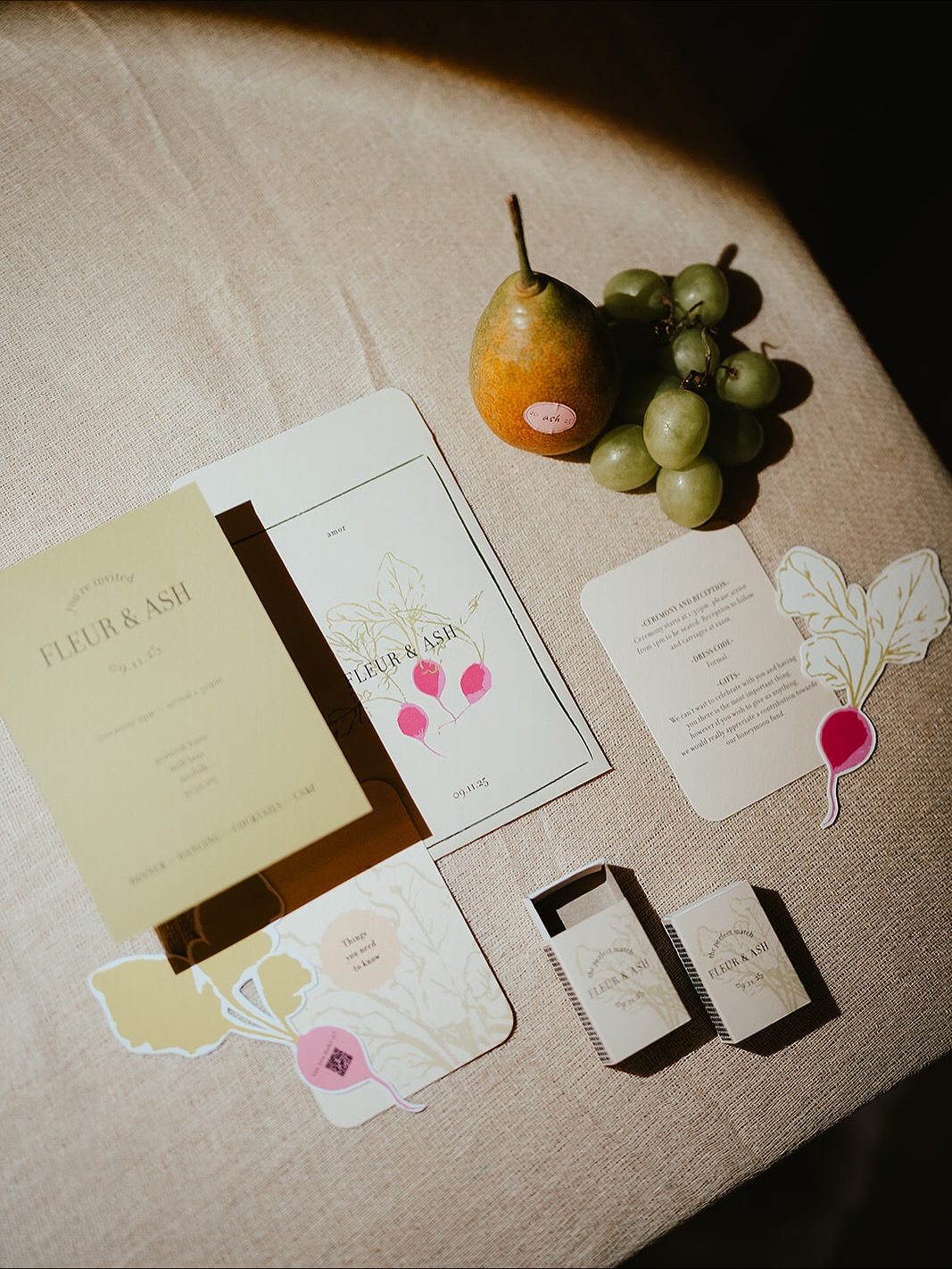 When you work with people who you align with great things happen.
Imogen from @sugarbuttonscakes is a good friend of mine and her concept for the Most Unsual wedding fair was too much fun to say no to! Taking Inspo from the “vegetable trend” we decided on turnips, radish’s, sprouts and then threw a pear in for good measure (why not!).
@jessicarenphotography_uk captured our collaboration beautifully