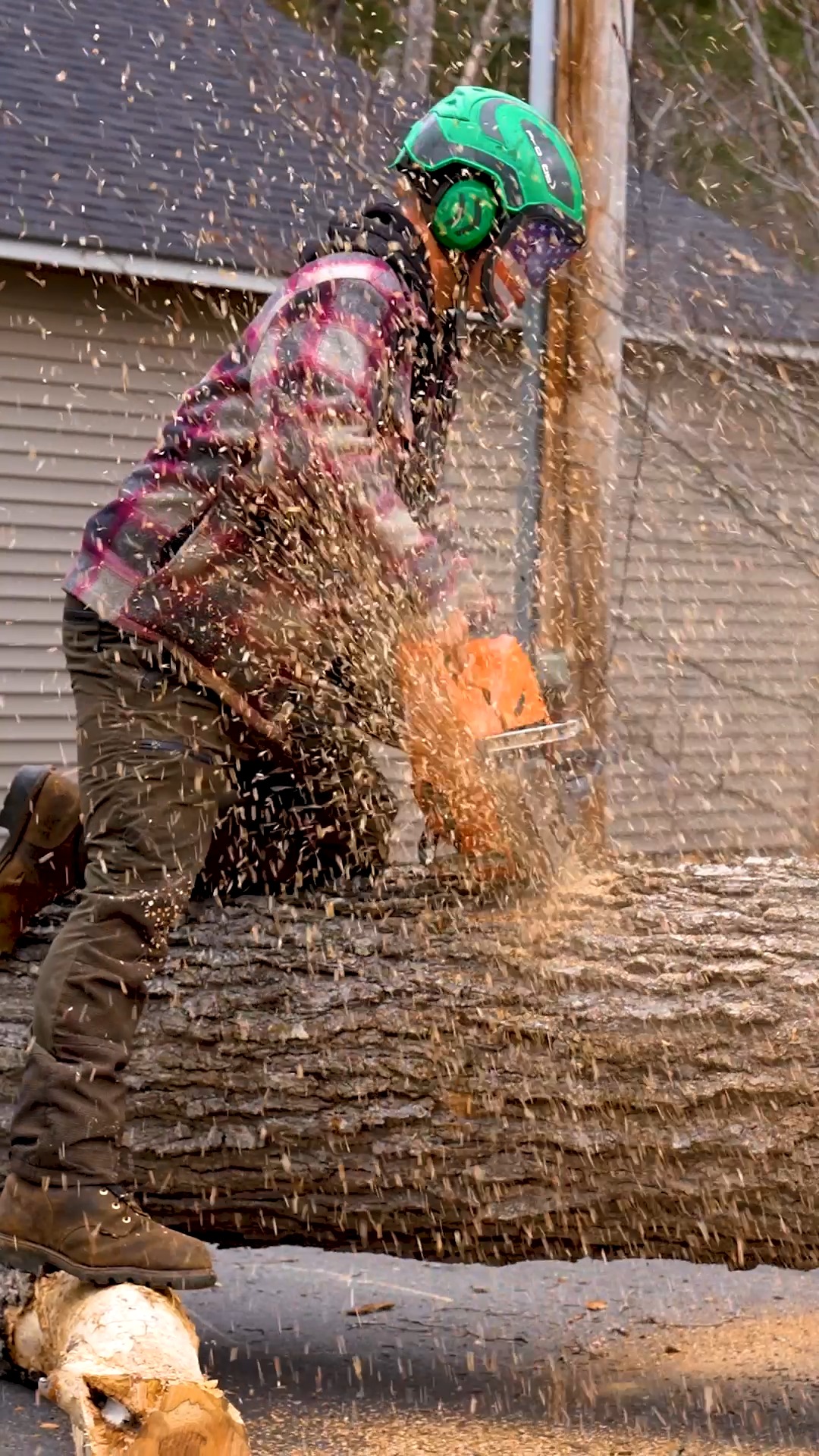 Central Maine's Trusted Arborists. 🌲
.
.
.
.
#belangertreecare #arborist #arboristsofinstagram
#skowhegan #skowheganmaine #forestry #chainsaws
#centralmaine #mainebusiness #treecare
#treecarebusiness #treeclimbers #logging